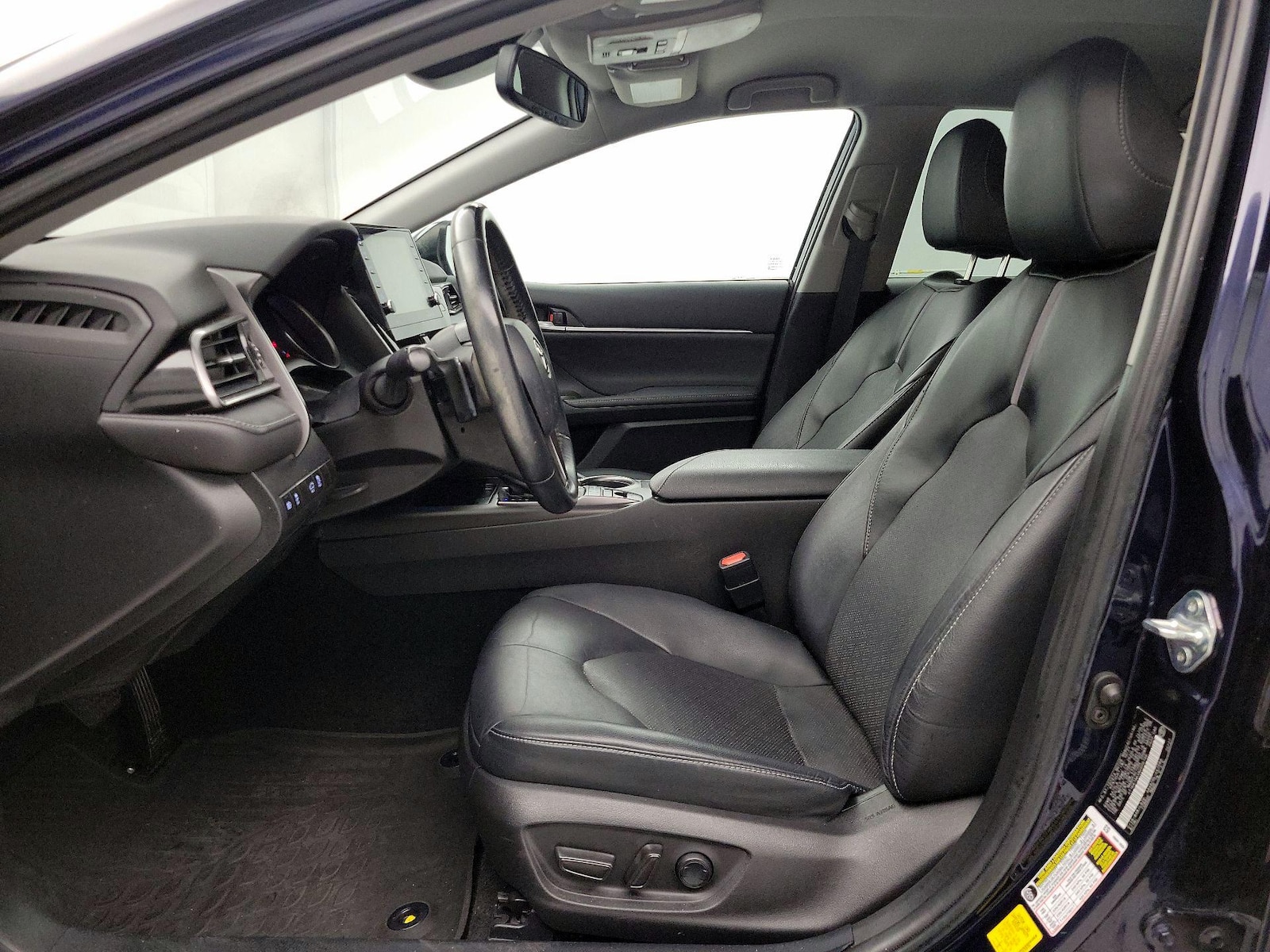 2022 Toyota Camry XSE - Photo 12