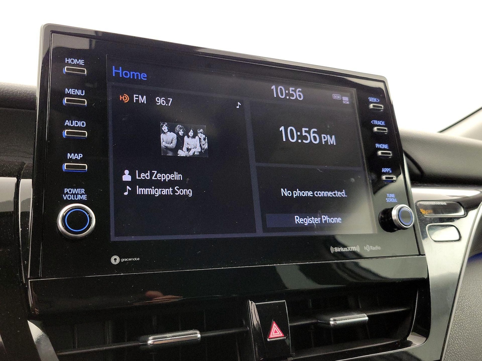 2022 Toyota Camry XSE - Photo 16