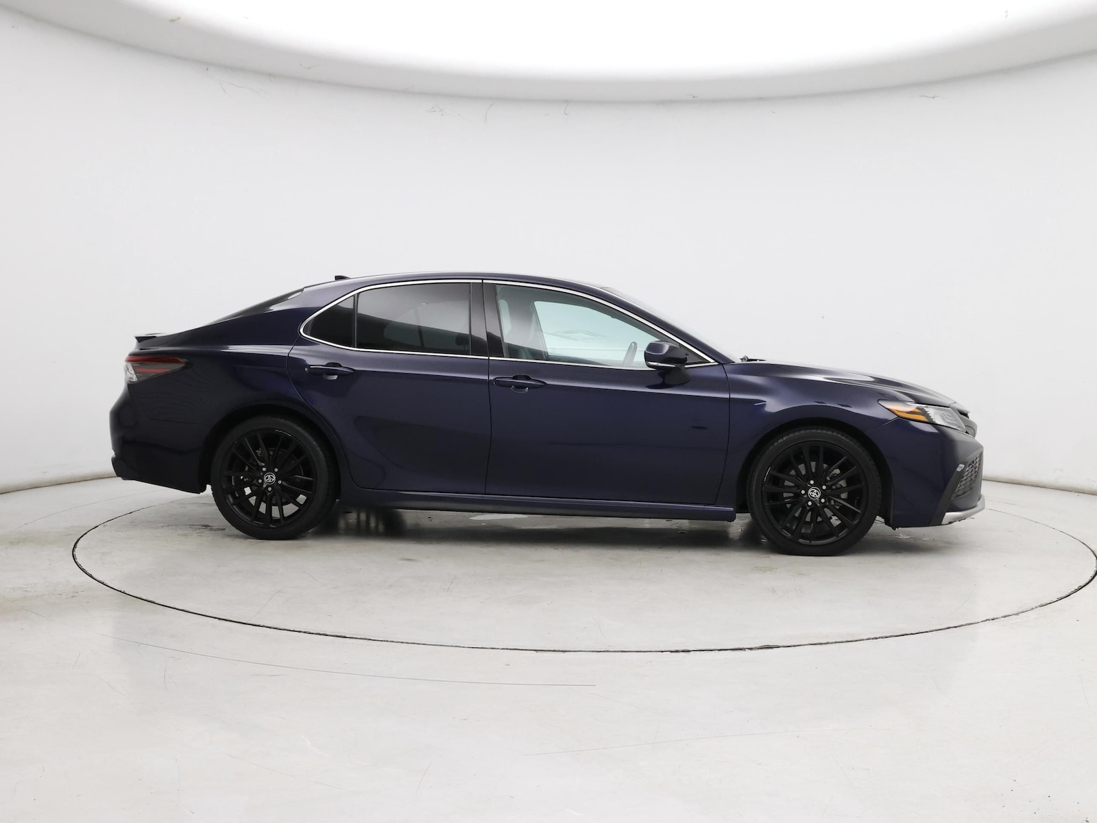 2022 Toyota Camry XSE - Photo 8