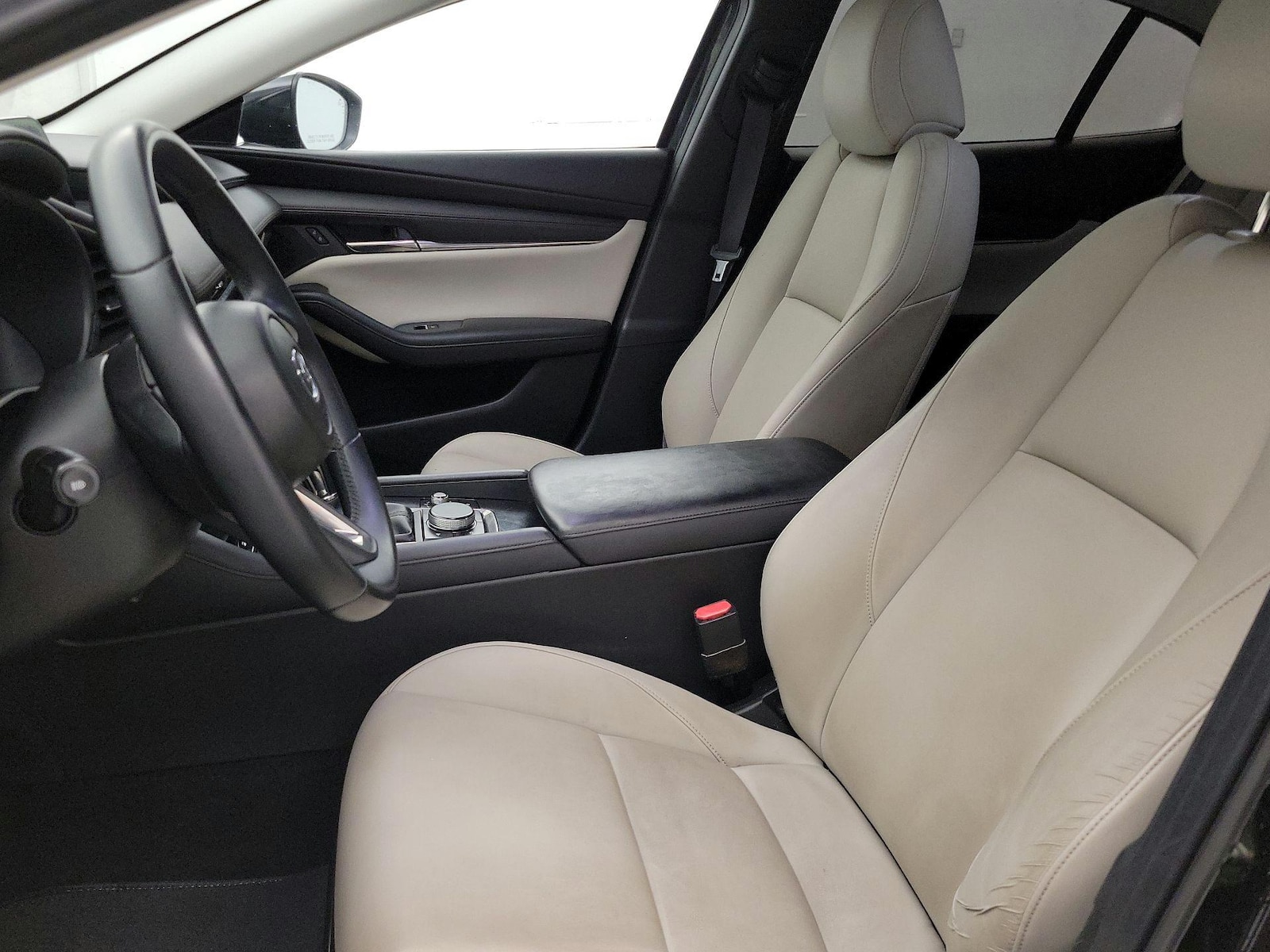 Side Airbags & Leatherette Seats