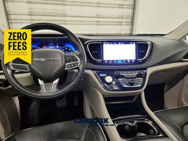 2022 Chrysler Pacifica Limited FWD