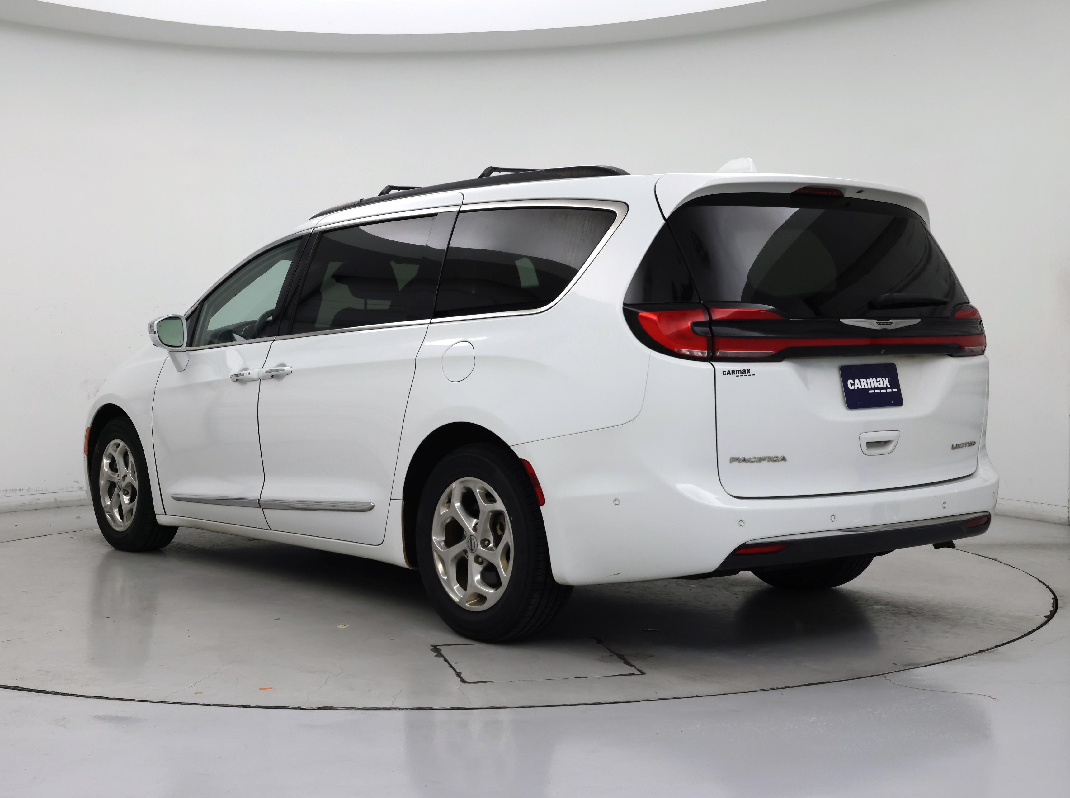 Thumbnail: 2022 Chrysler Pacifica - 2