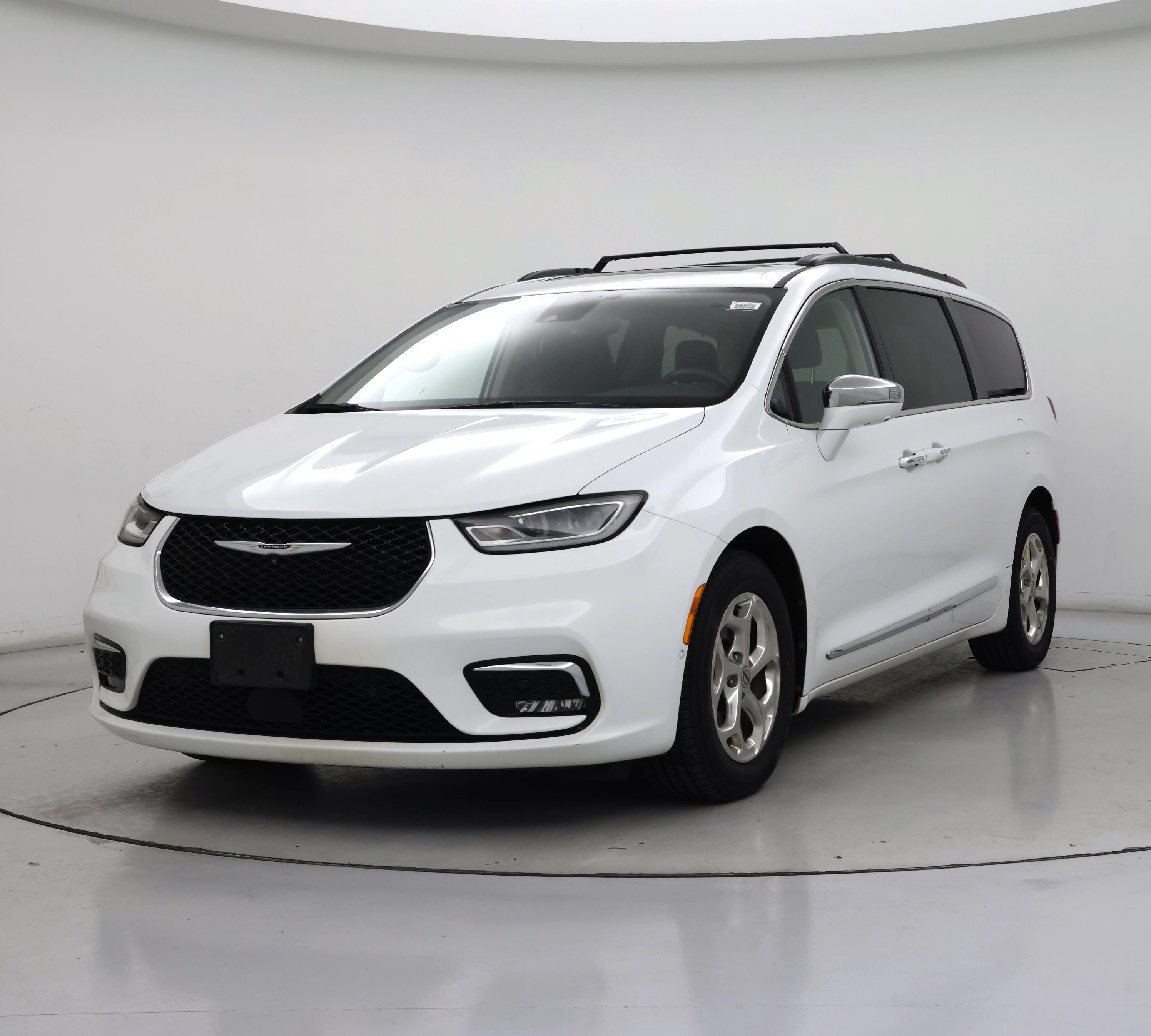 Thumbnail: 2022 Chrysler Pacifica - 4