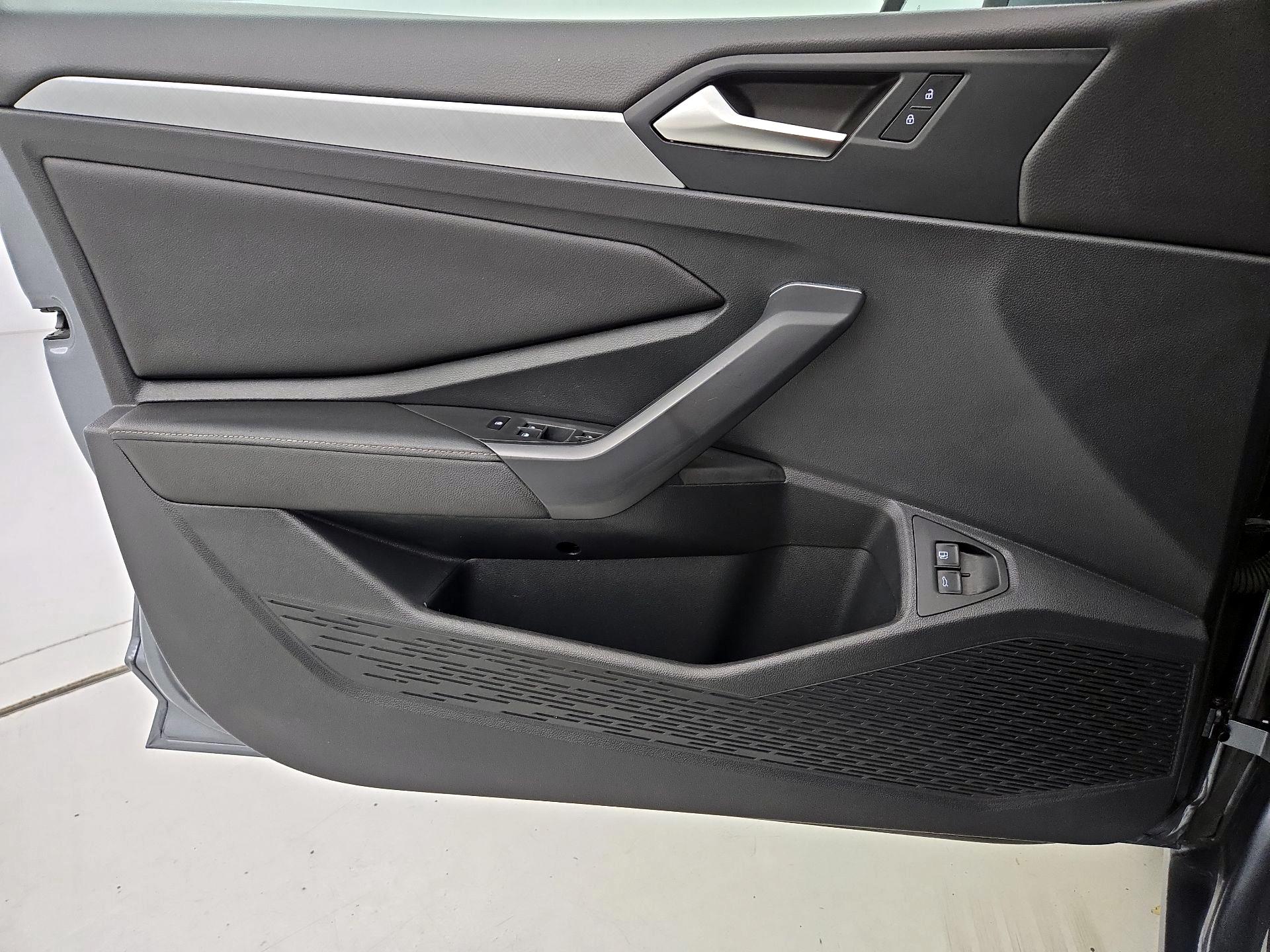 Thumbnail: 2022 Volkswagen Jetta - 12