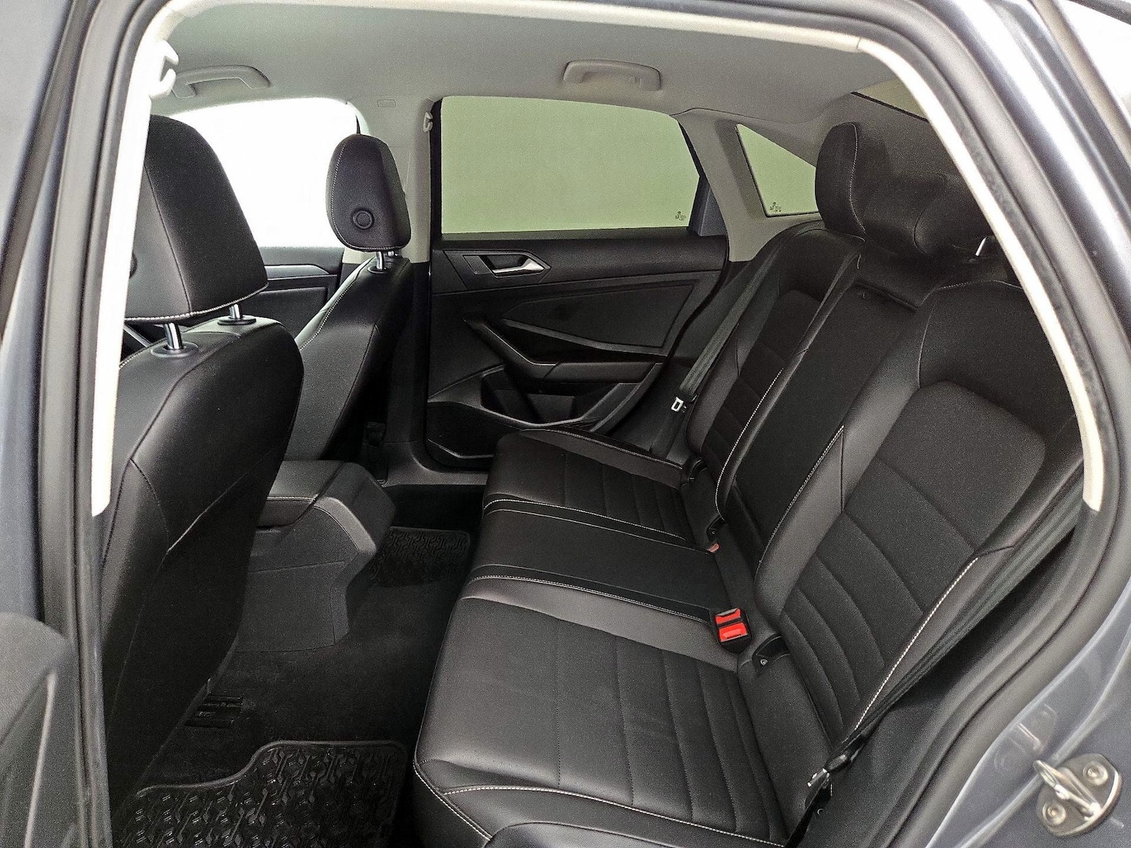 2022 Volkswagen Jetta SE - Photo 20
