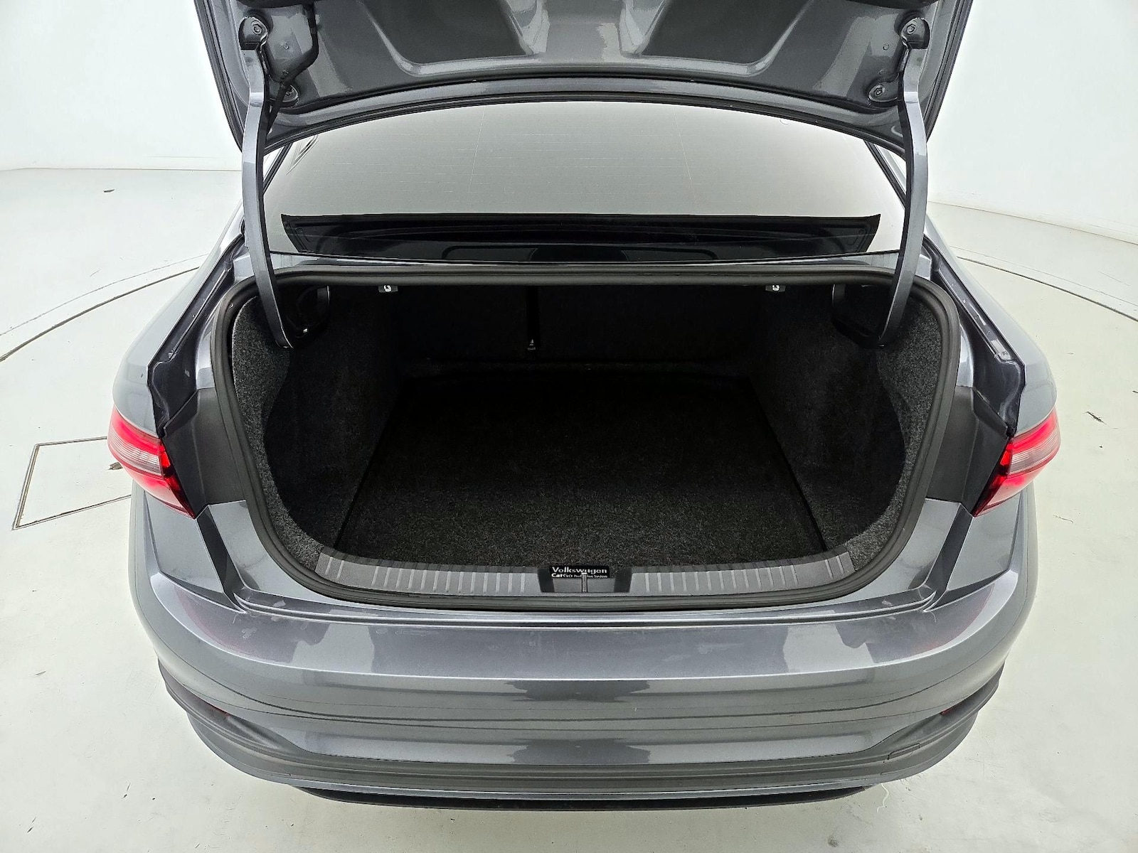 2022 Volkswagen Jetta SE - Photo 21