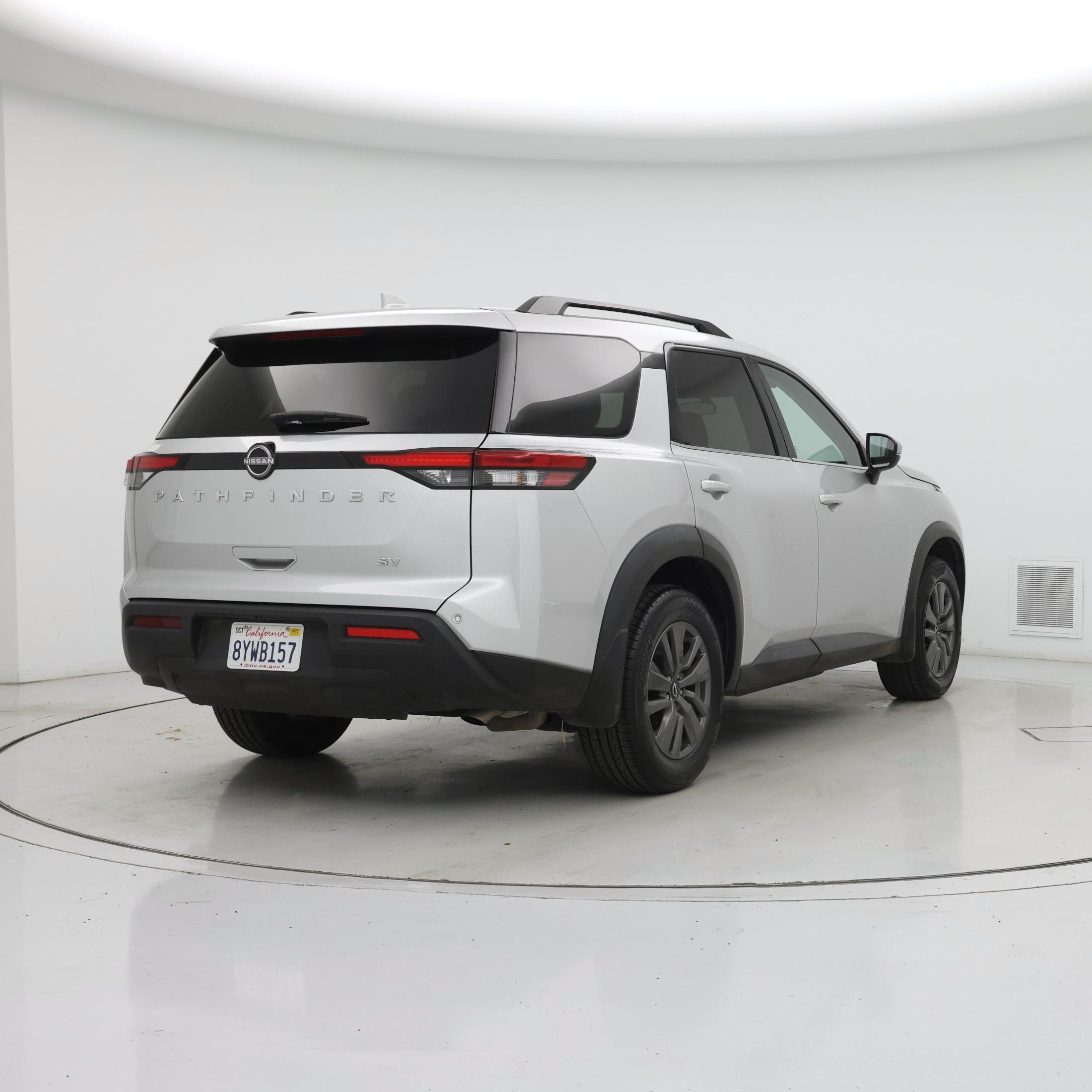 Thumbnail: 2022 Nissan Pathfinder - 8