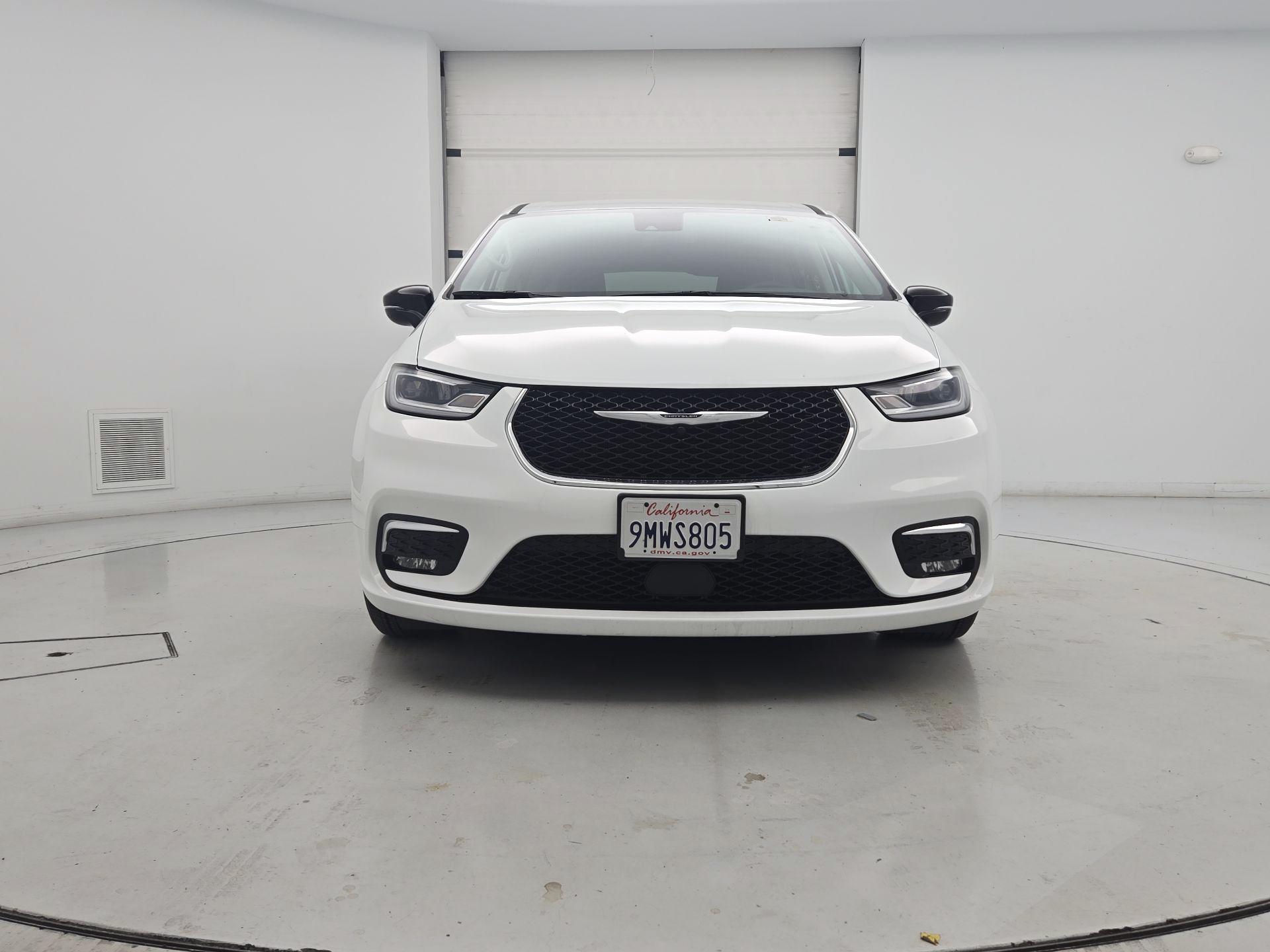 Thumbnail: 2024 Chrysler Pacifica - 2