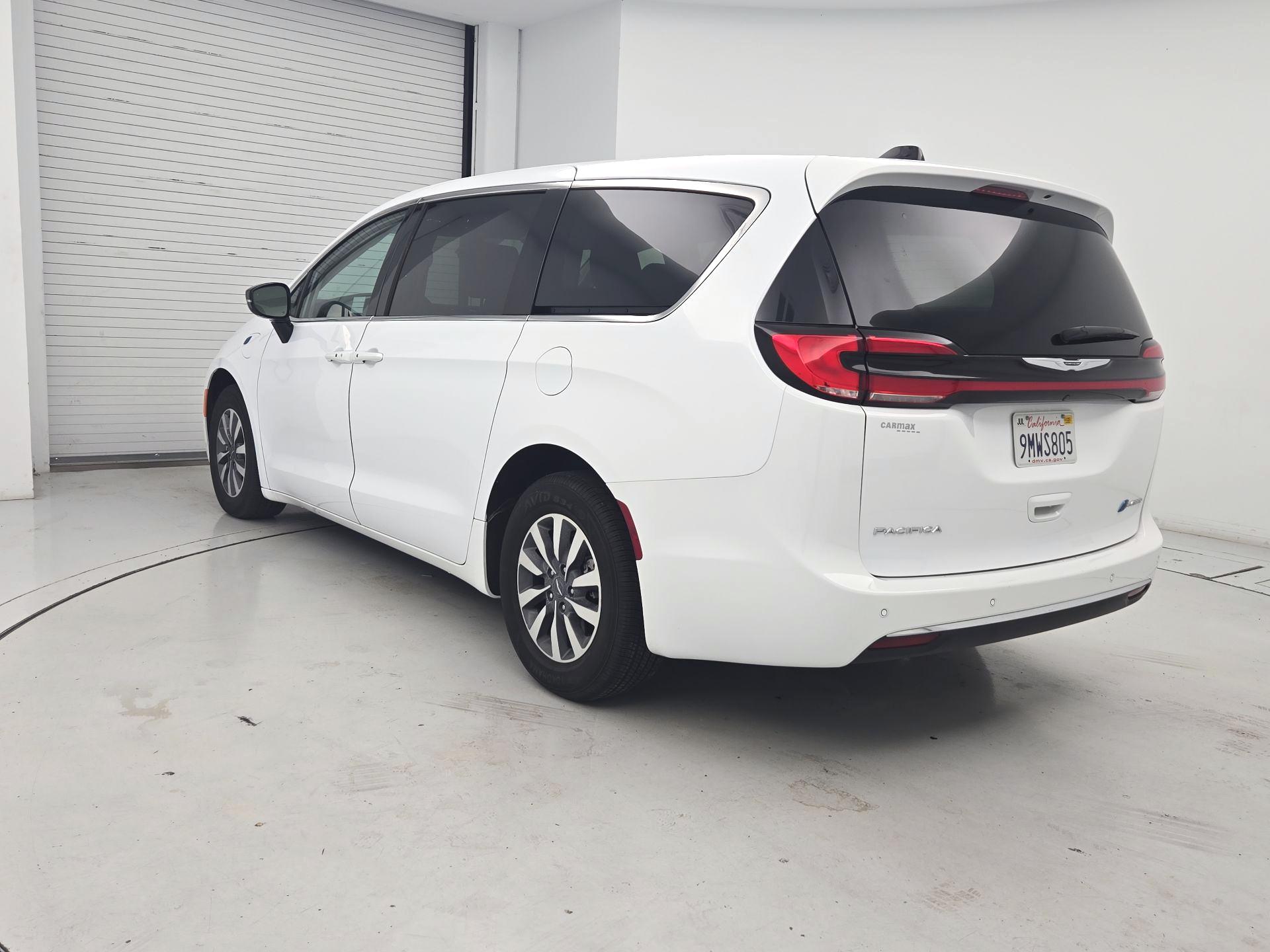 Thumbnail: 2024 Chrysler Pacifica - 7