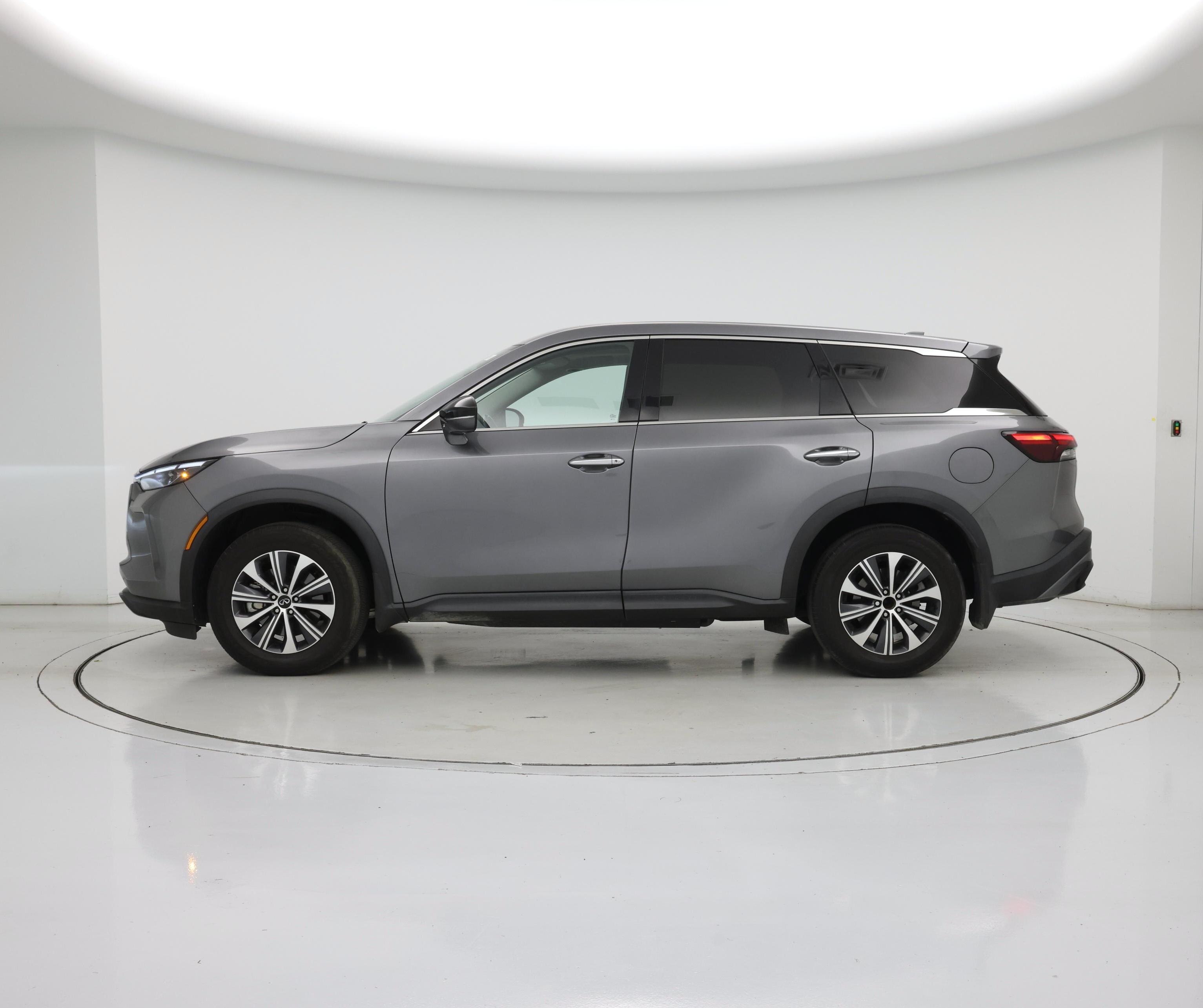 Thumbnail: 2023 INFINITI QX60 - 3