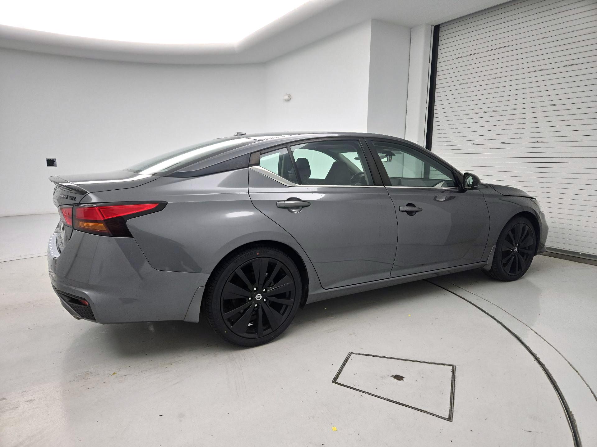 Thumbnail: 2022 Nissan Altima - 4