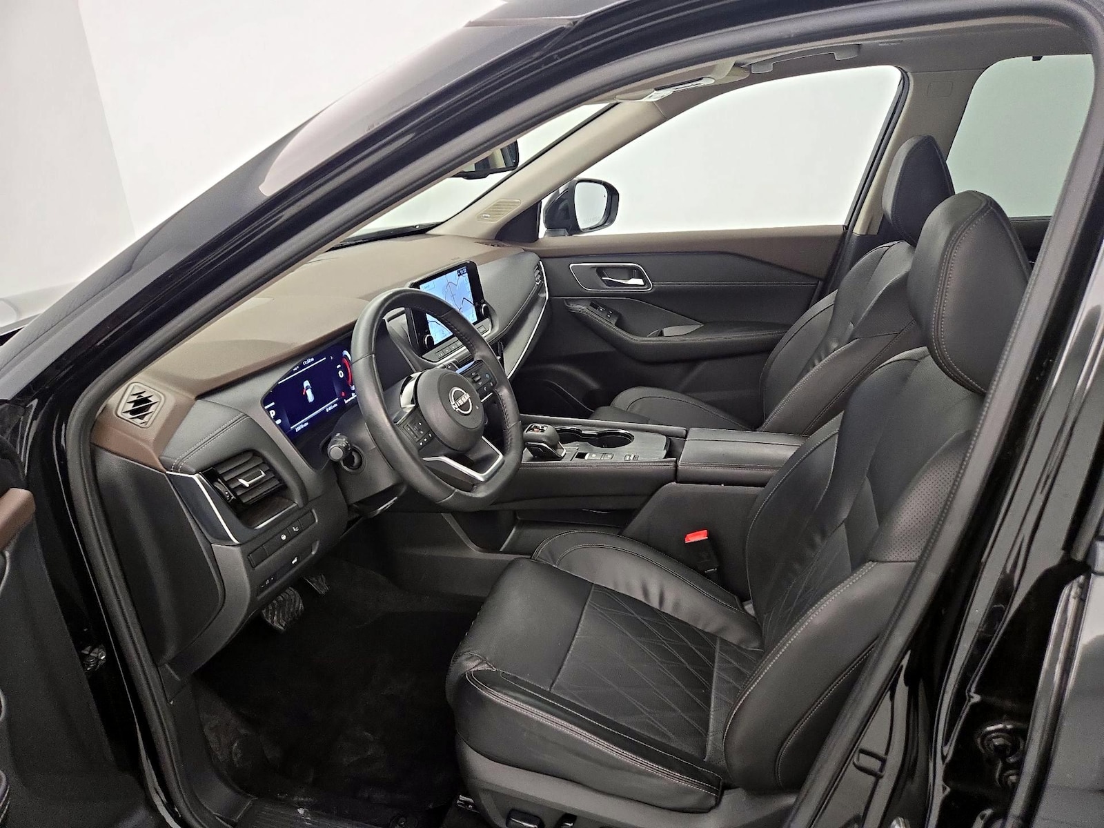 2023 Nissan Rogue Platinum - Photo 12