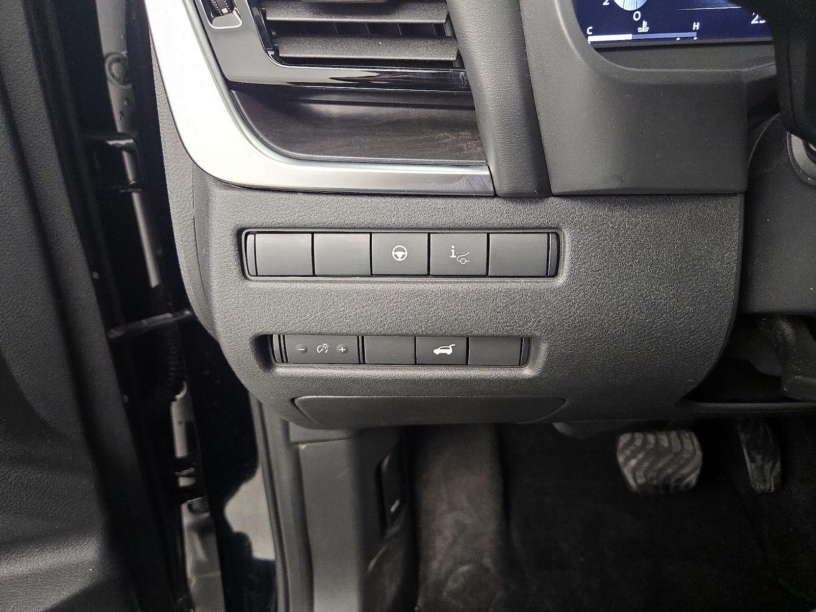 2023 Nissan Rogue Platinum - Photo 14