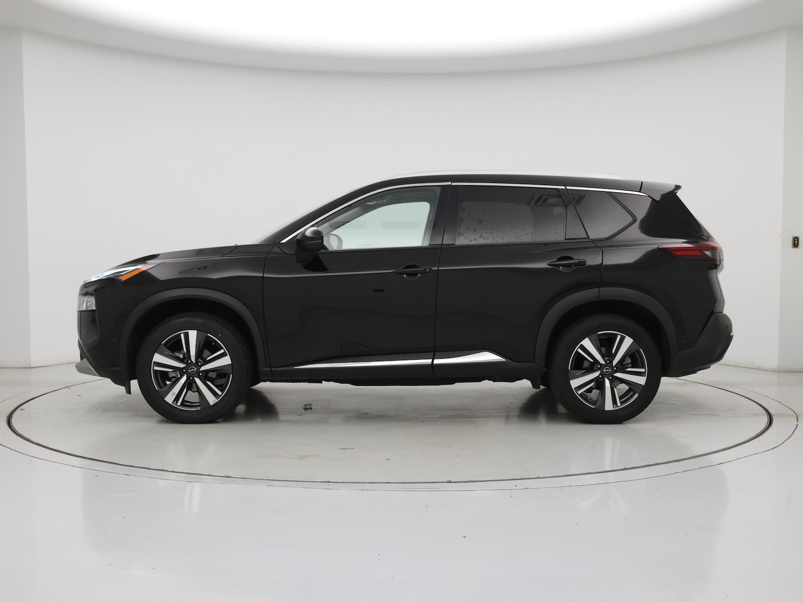 2023 Nissan Rogue Platinum - Photo 4