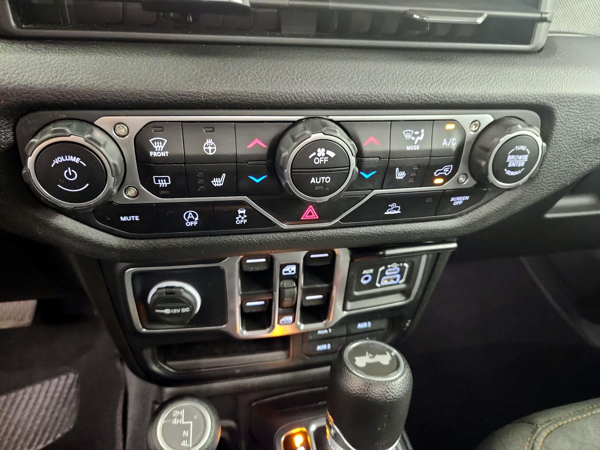 Thumbnail: 2024 Jeep Wrangler - 16