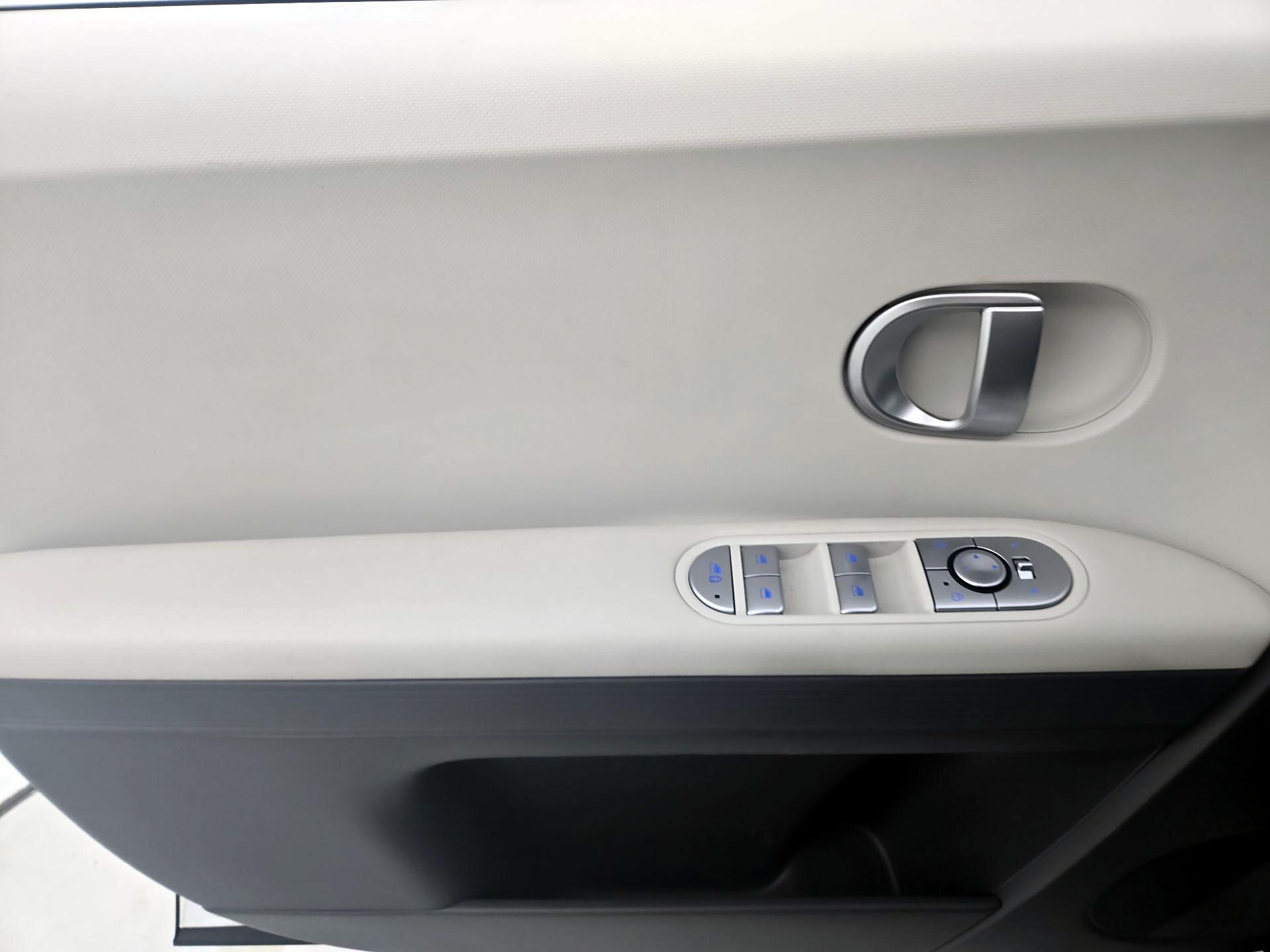 Thumbnail: 2024 Hyundai Ioniq 5 - 12