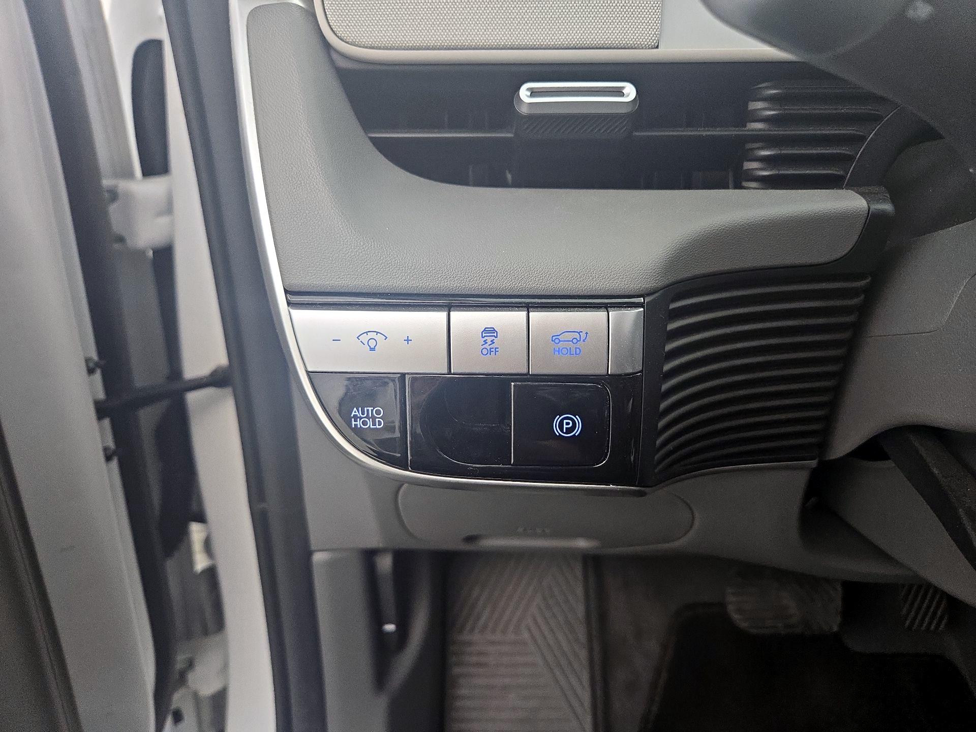Thumbnail: 2024 Hyundai Ioniq 5 - 13
