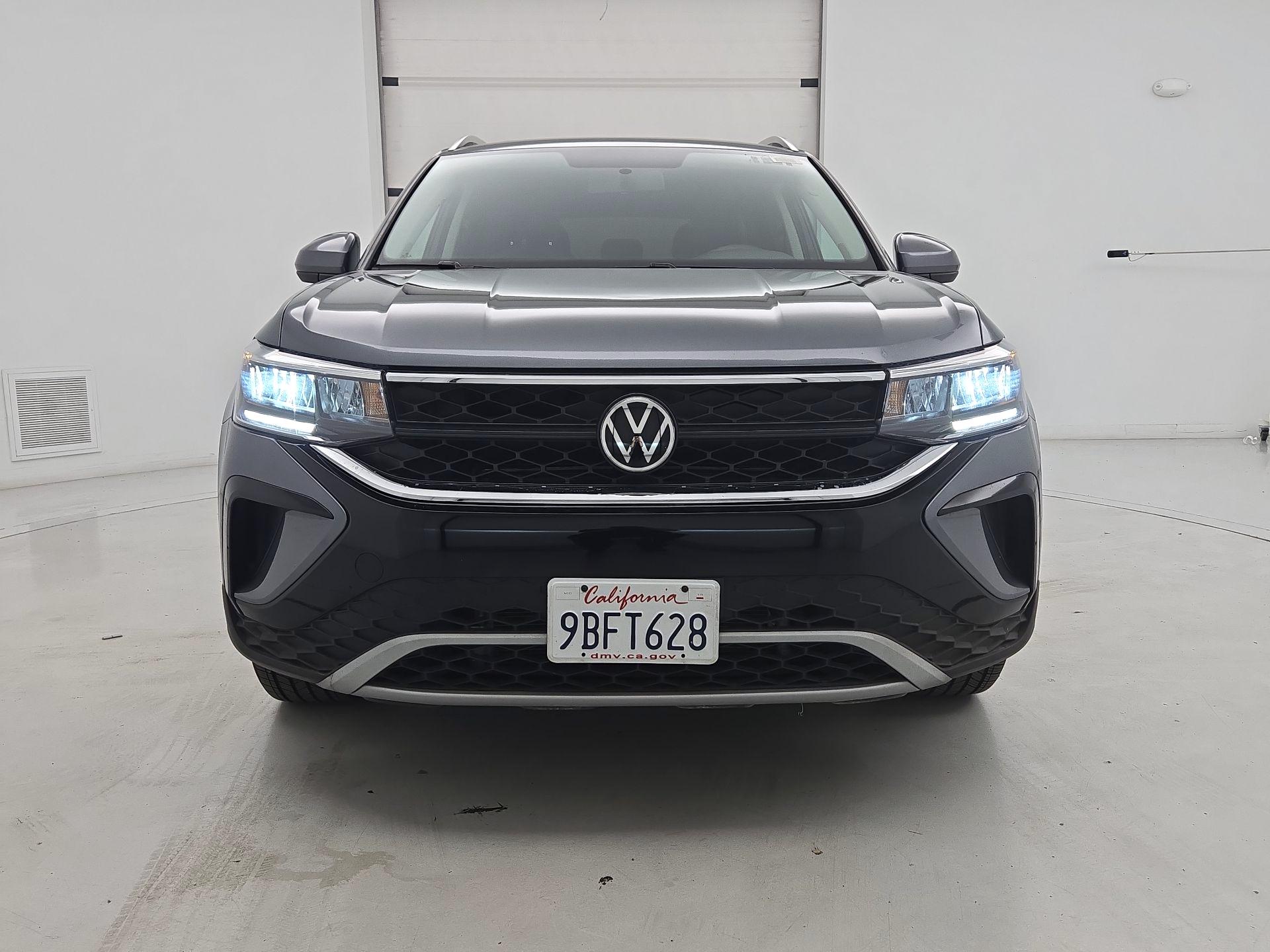 Thumbnail: 2022 Volkswagen Taos - 2