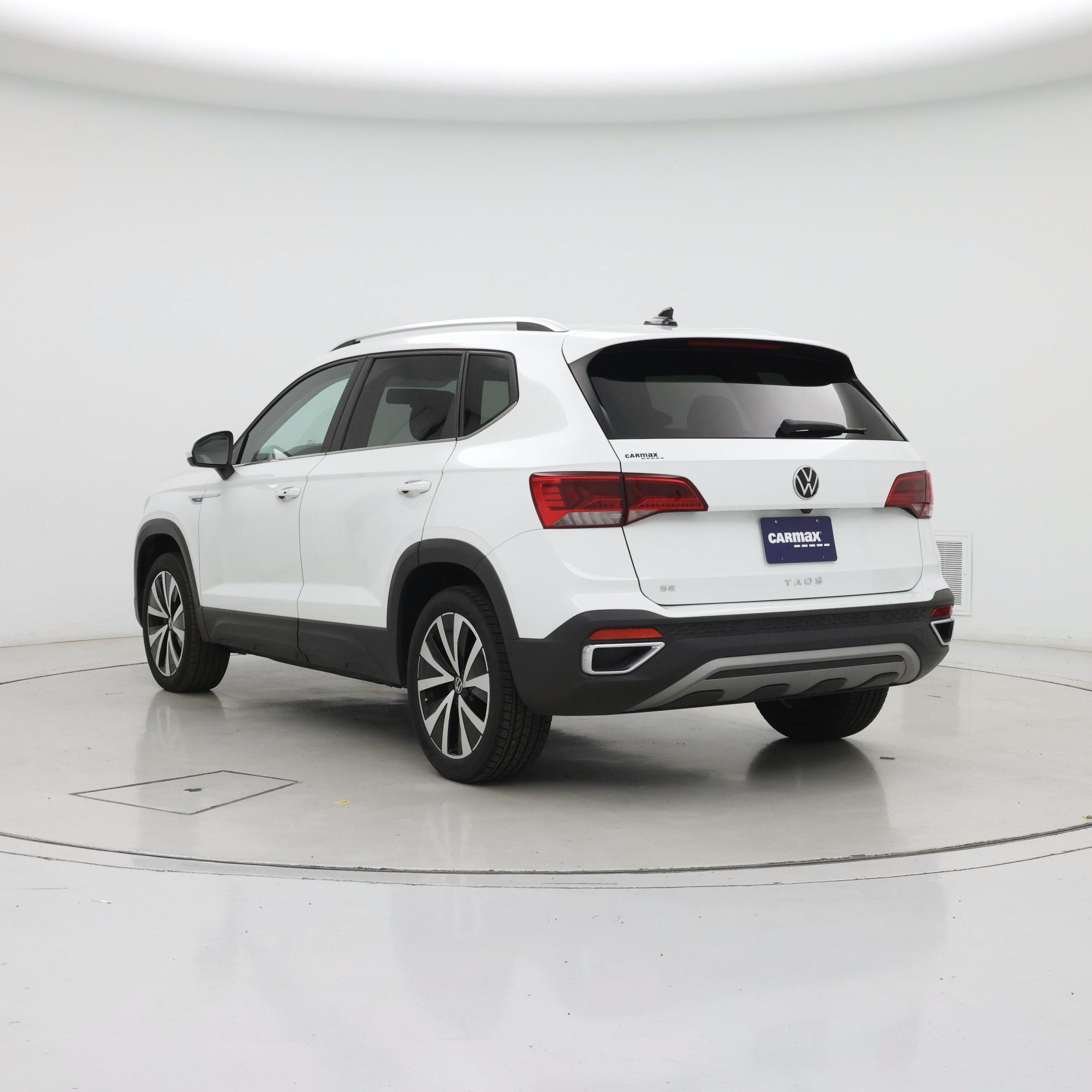 Thumbnail: 2022 Volkswagen Taos - 2