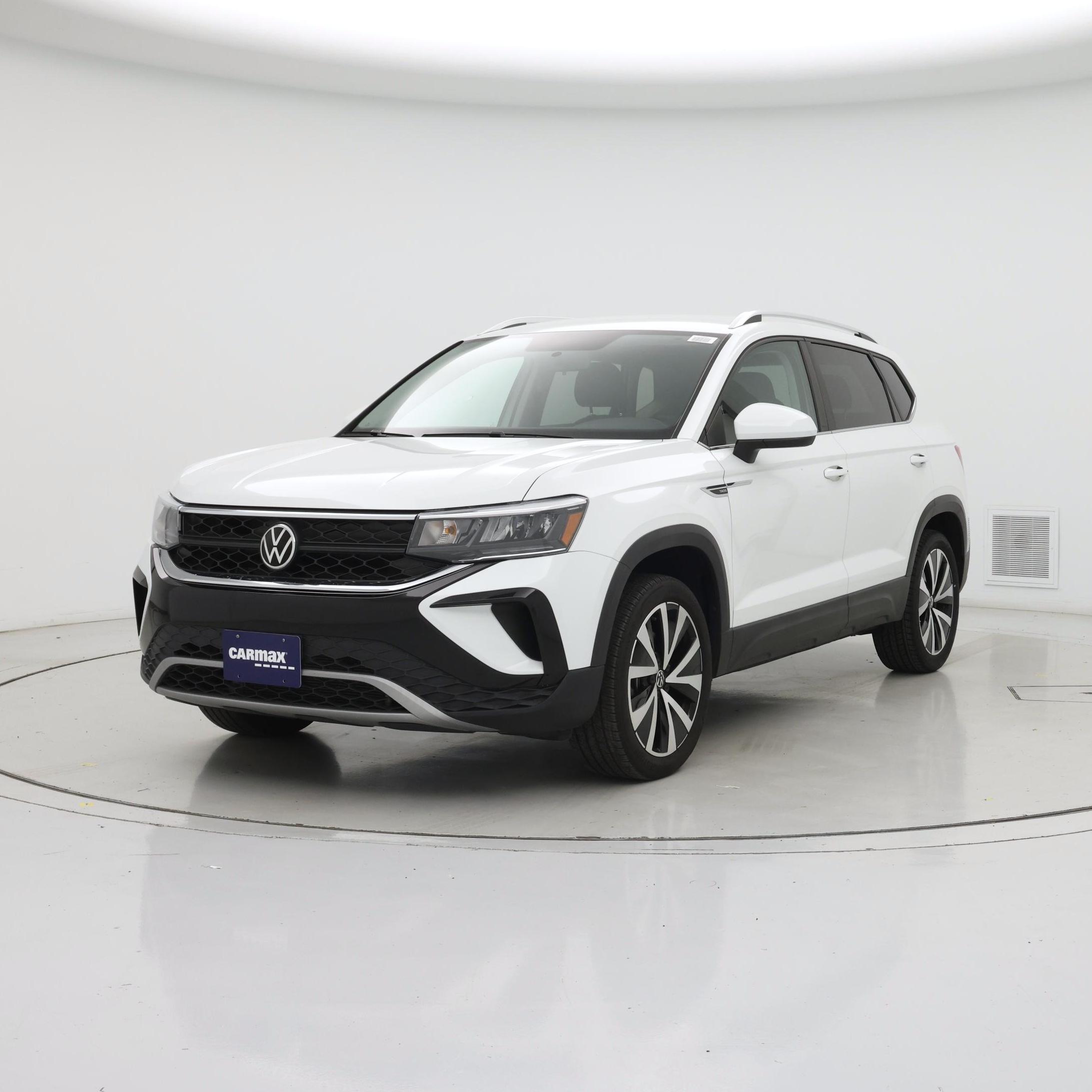 Thumbnail: 2022 Volkswagen Taos - 4