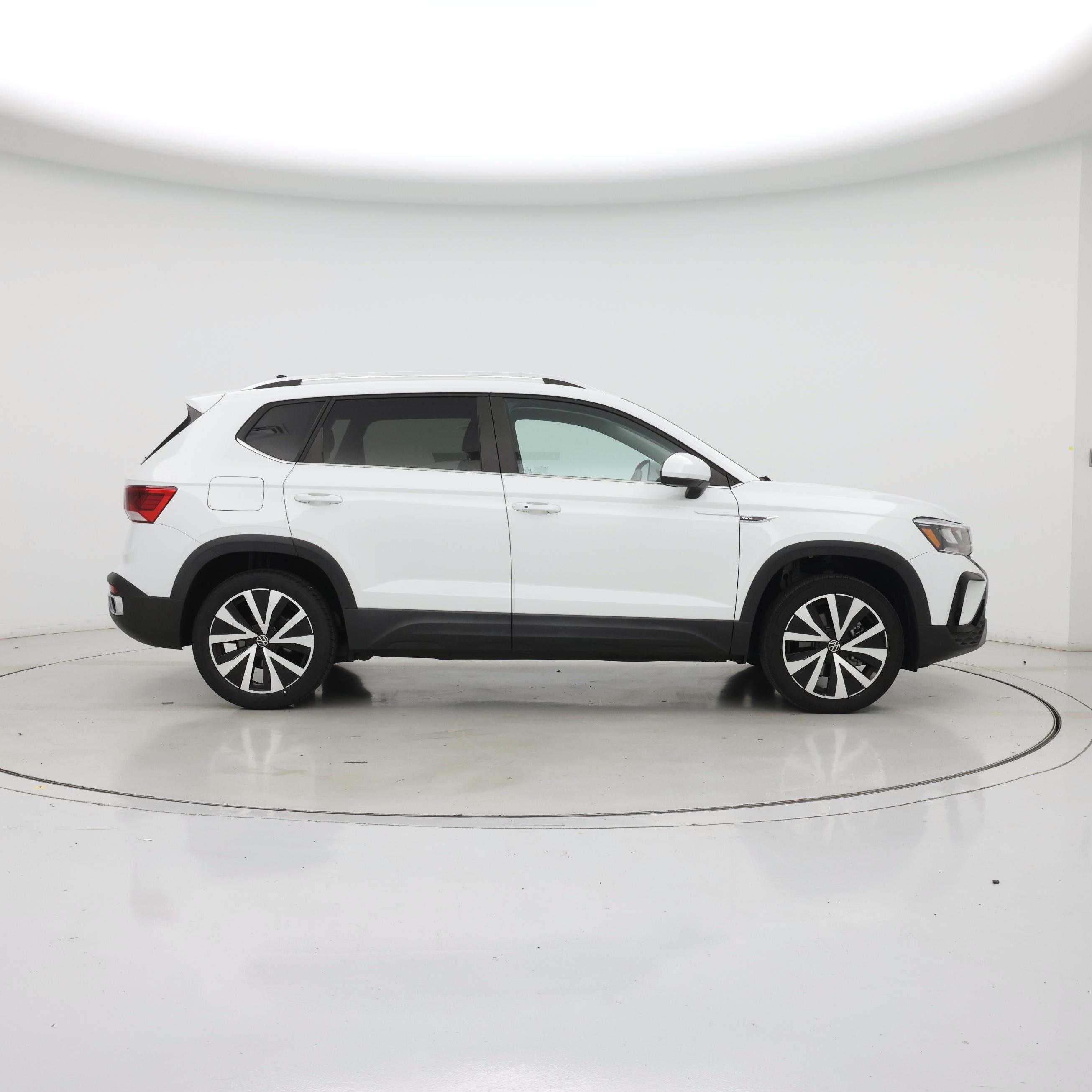 Thumbnail: 2022 Volkswagen Taos - 7