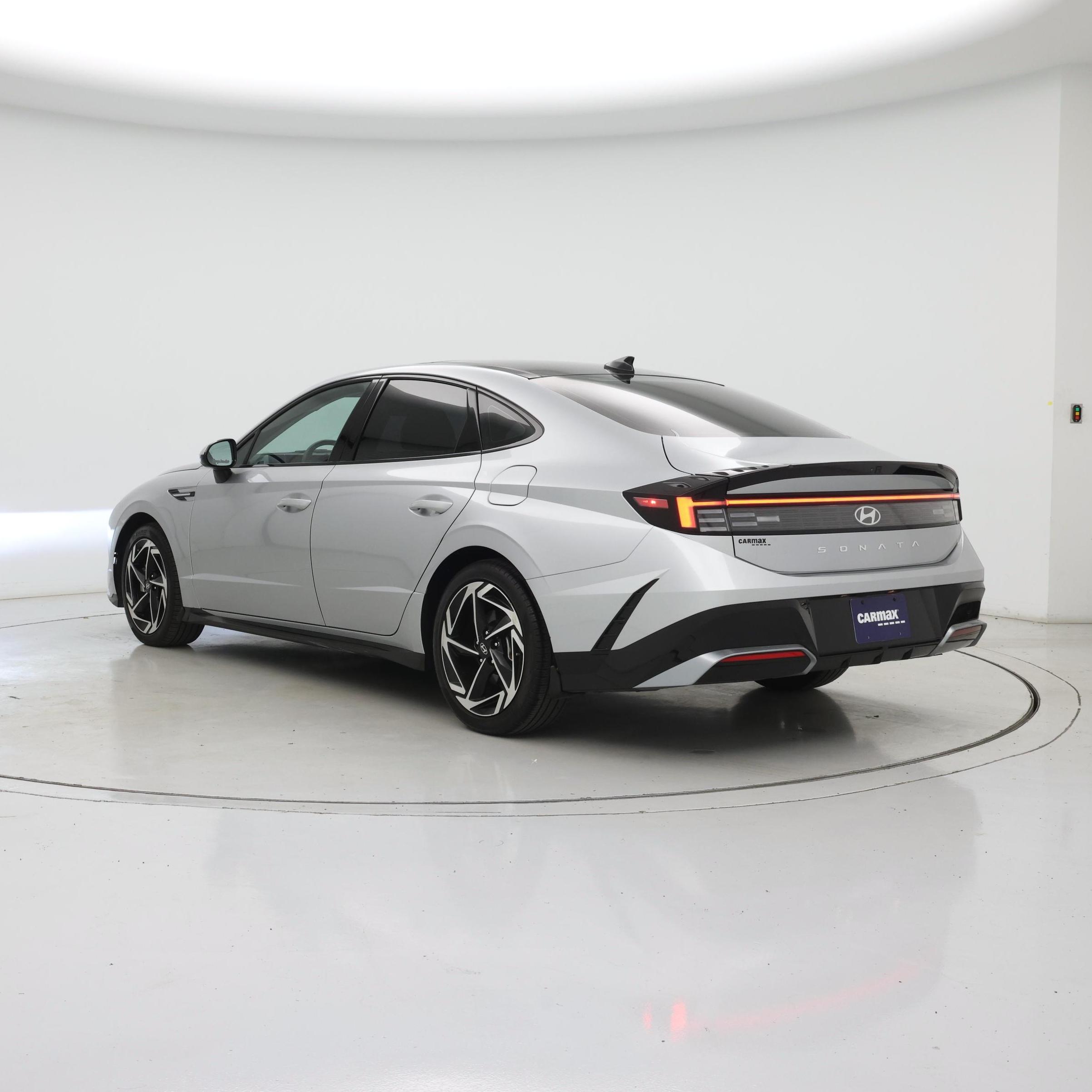Thumbnail: 2024 Hyundai Sonata - 2