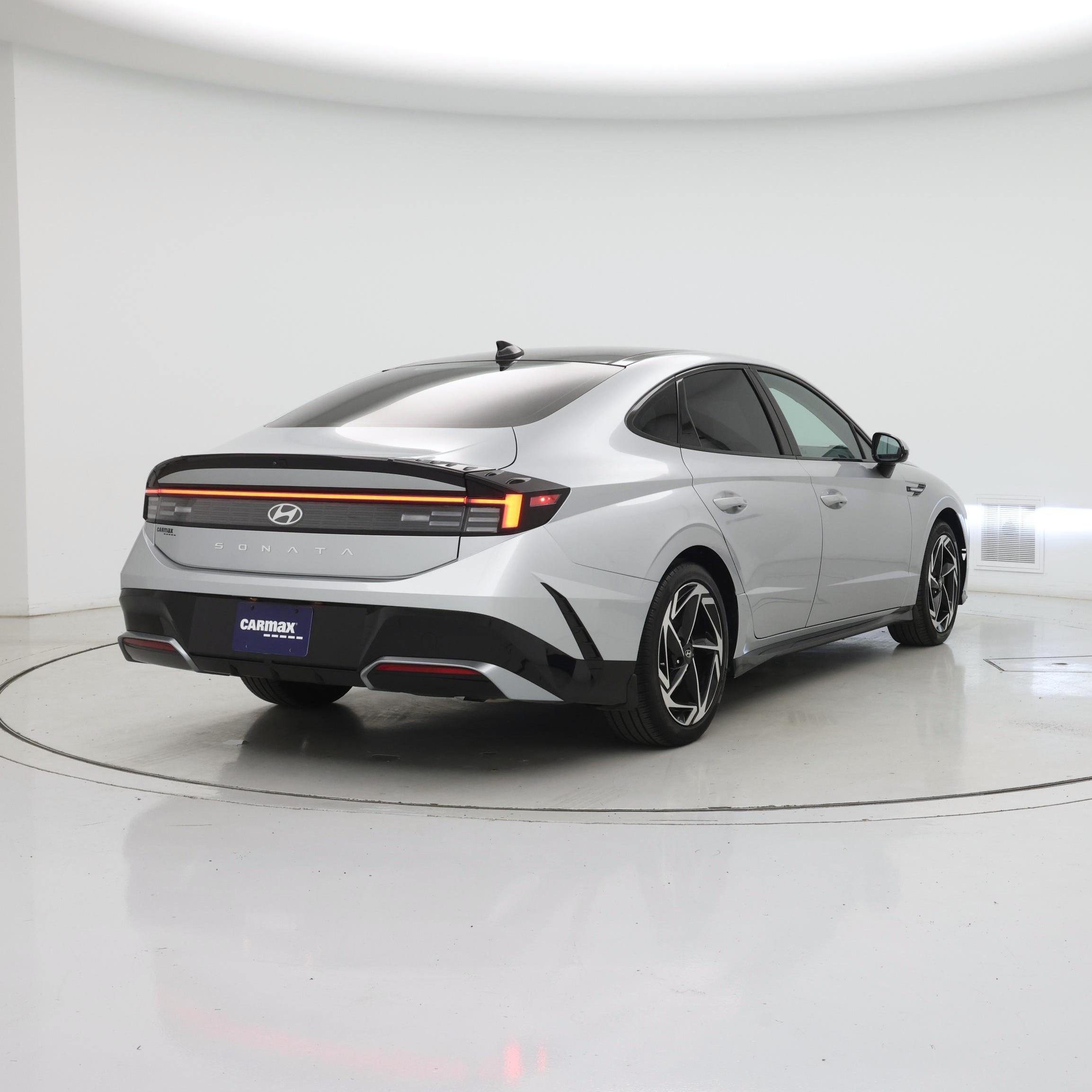 Thumbnail: 2024 Hyundai Sonata - 8