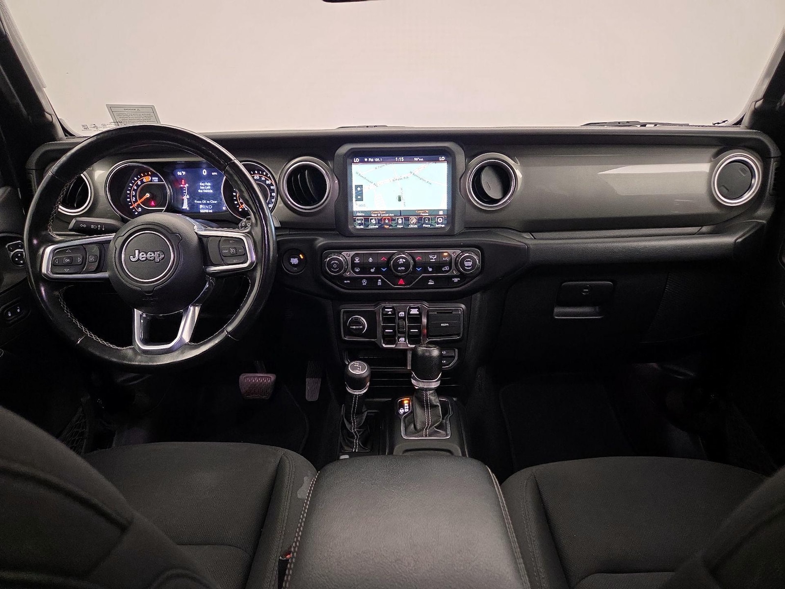 2022 Jeep Wrangler Unlimited Sahara - Photo 10