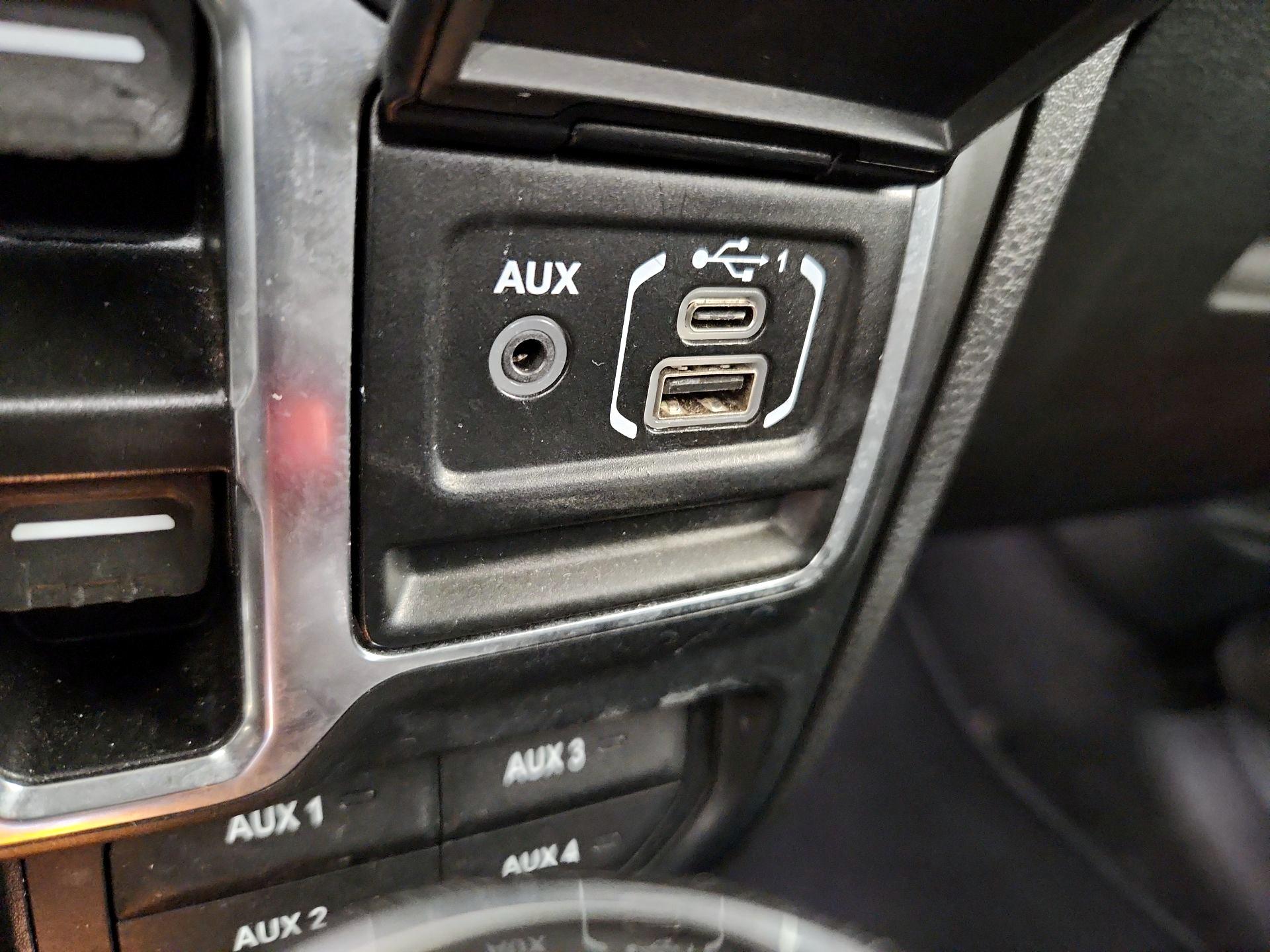Thumbnail: 2024 Jeep Wrangler - 18