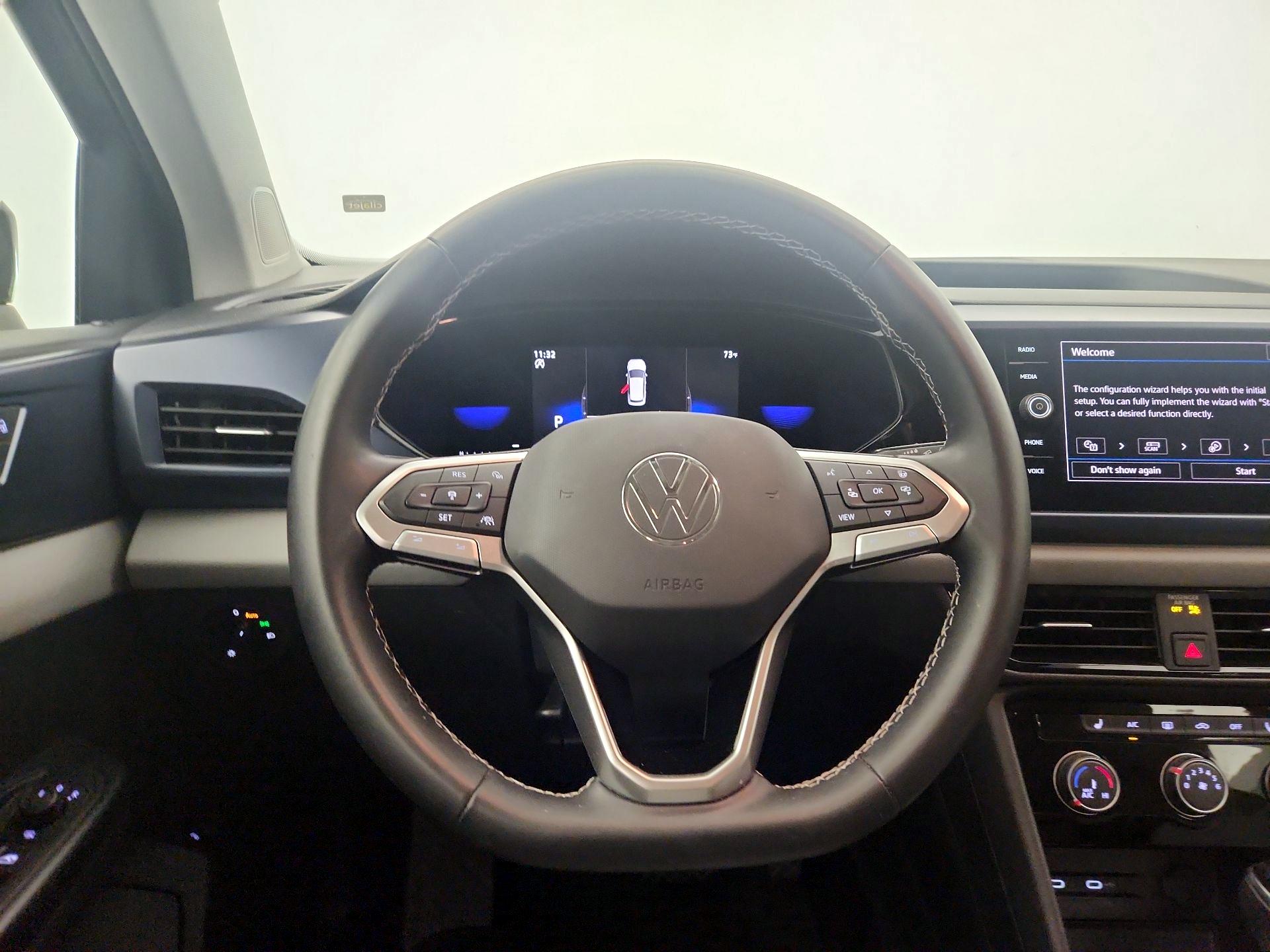 Thumbnail: 2023 Volkswagen Taos - 10