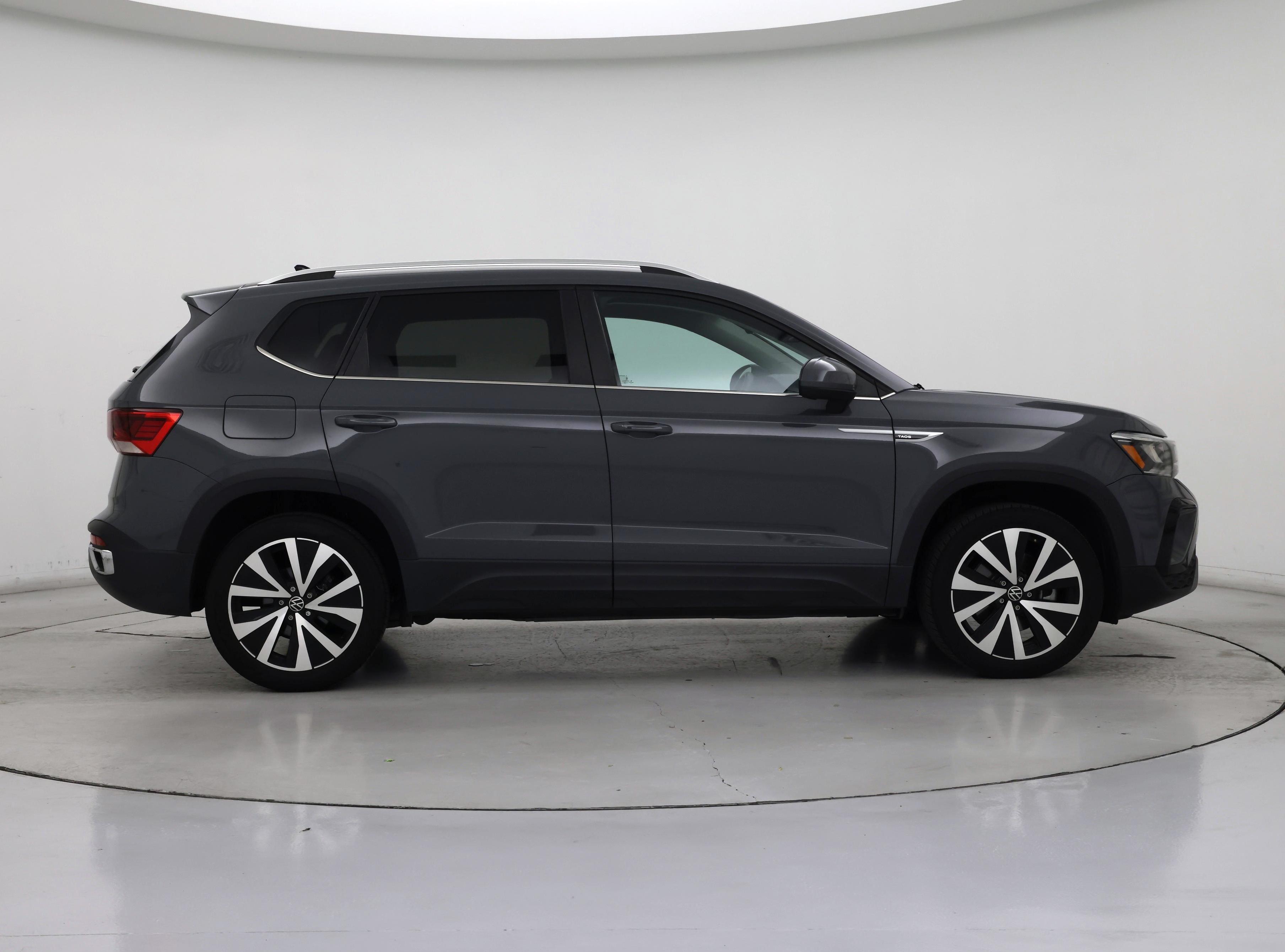 Thumbnail: 2023 Volkswagen Taos - 7