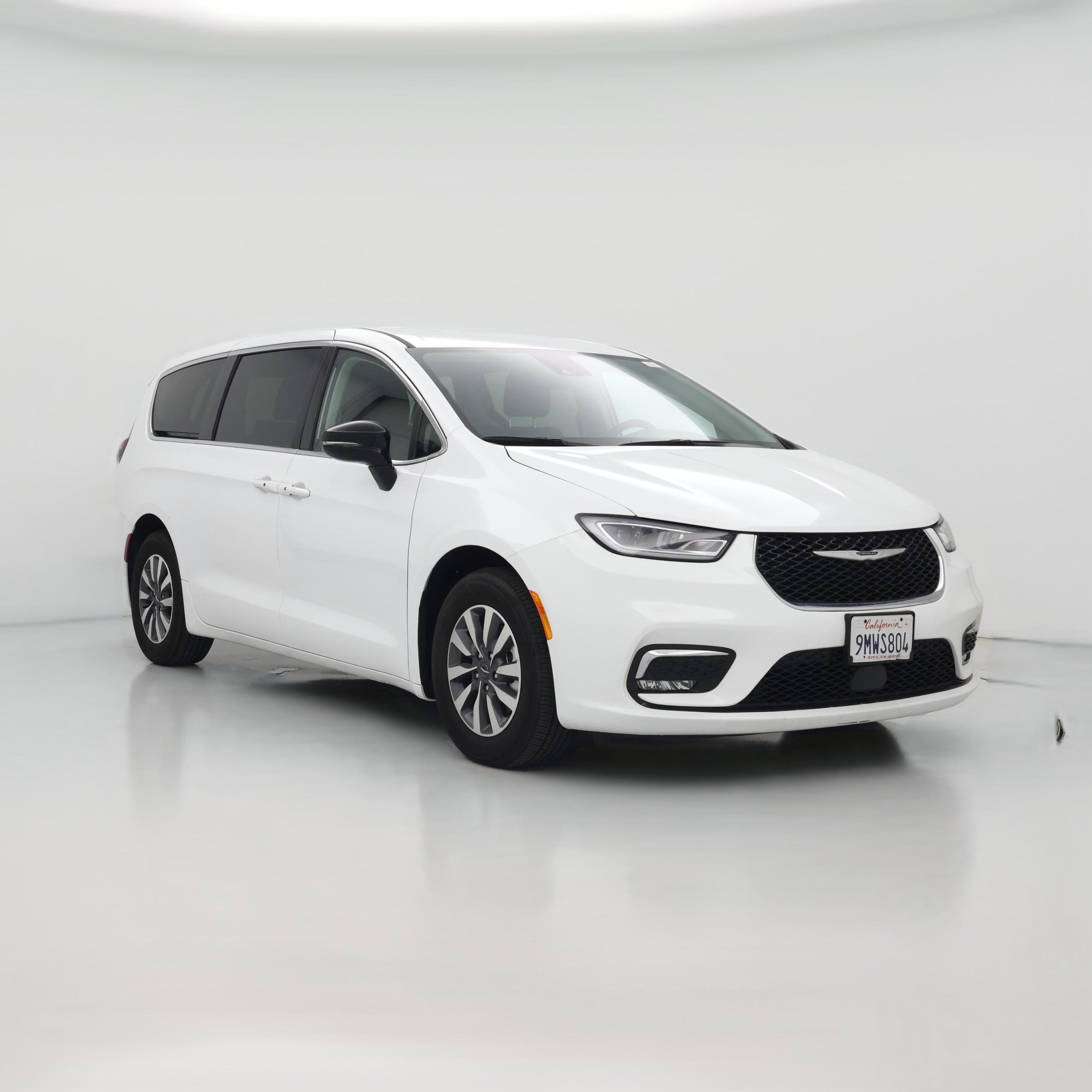 Thumbnail: 2024 Chrysler Pacifica - 1