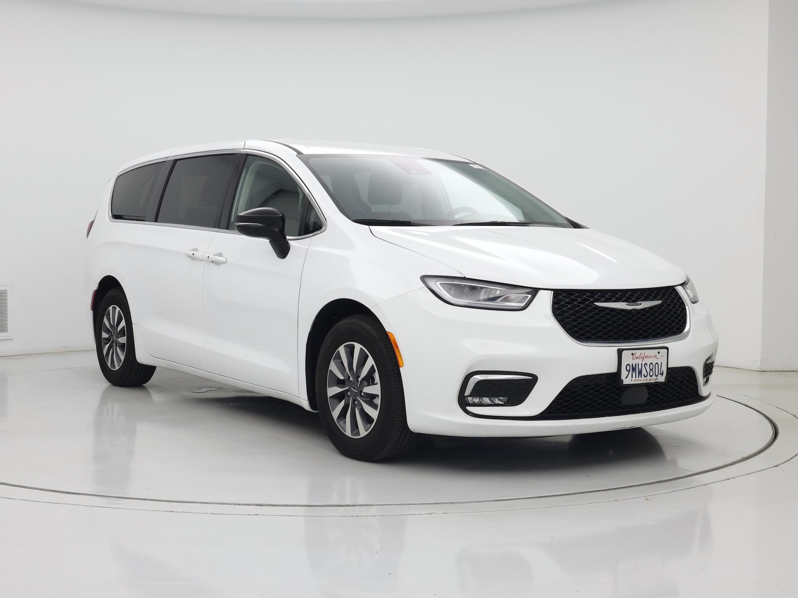 2024 Chrysler Pacifica PHEV Select - Photo 2
