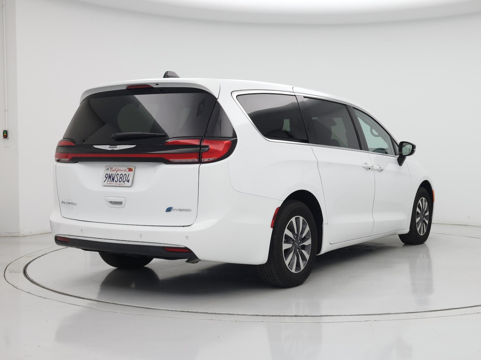 2024 Chrysler Pacifica PHEV Select - Photo 9