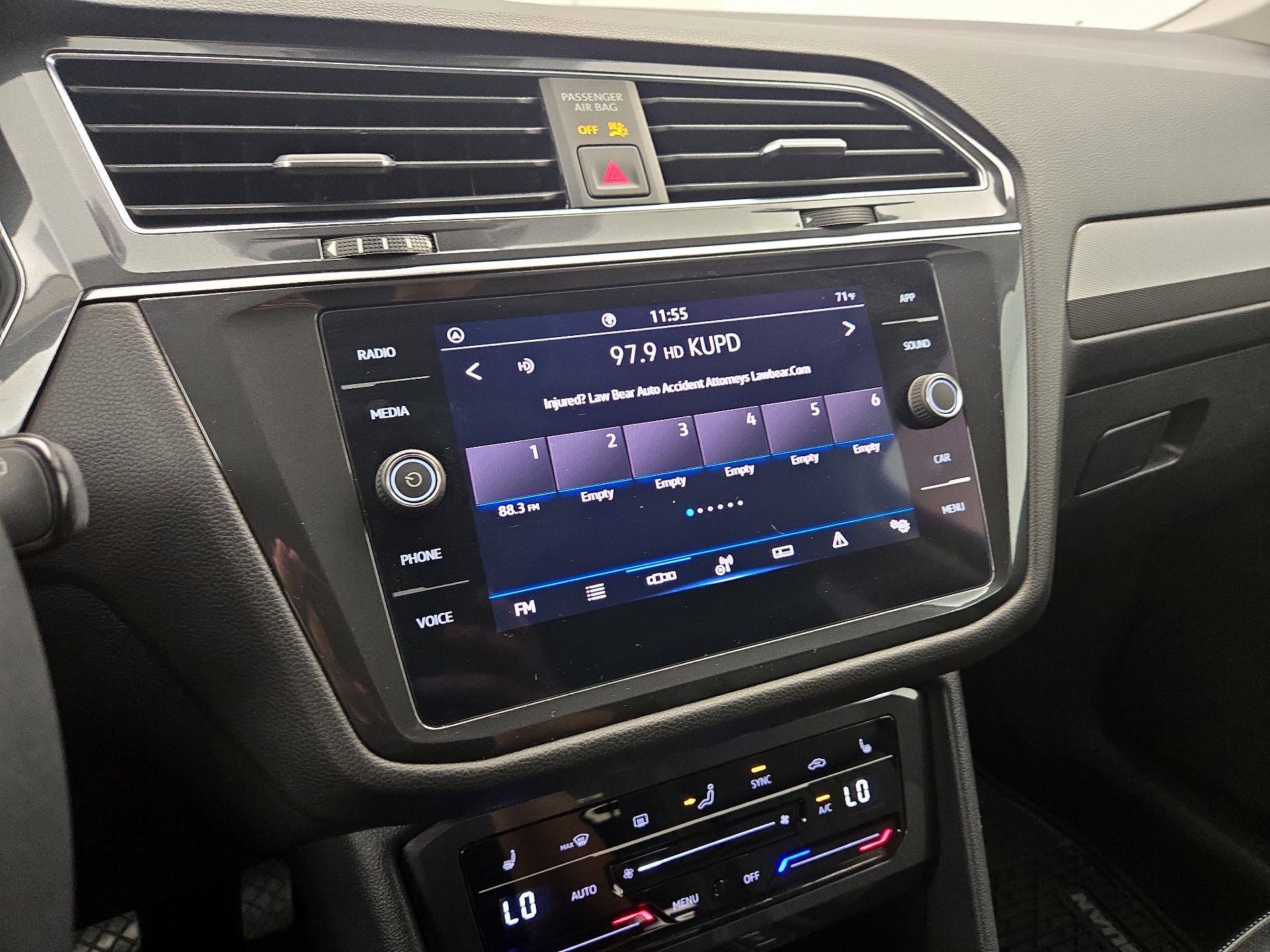 Thumbnail: 2022 Volkswagen Tiguan - 13