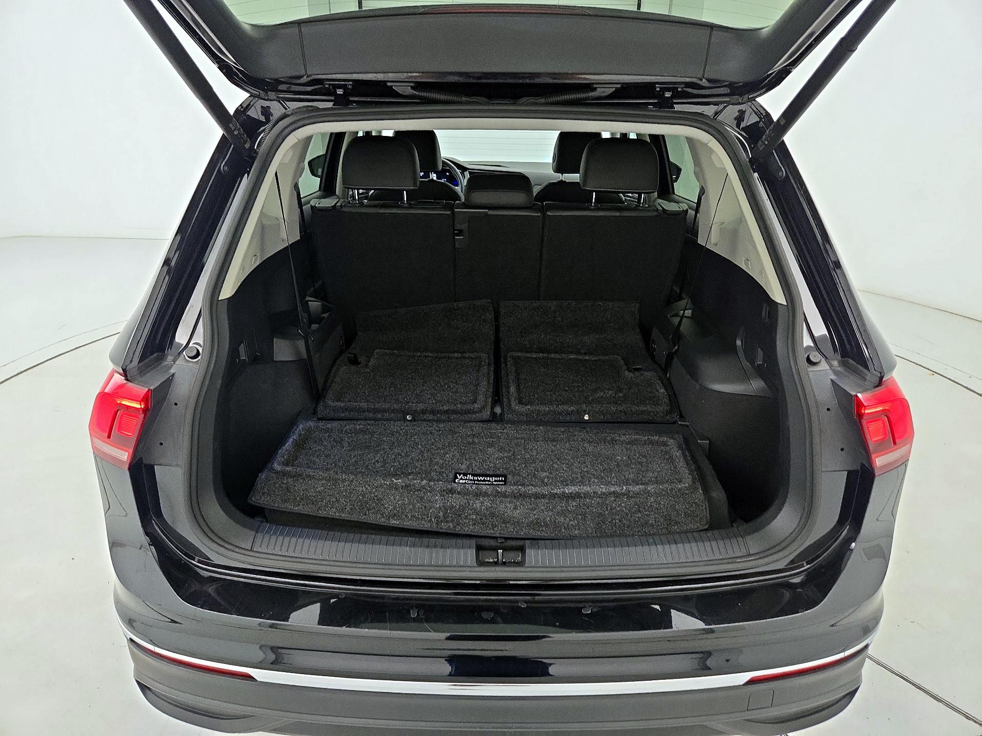 Thumbnail: 2022 Volkswagen Tiguan - 20