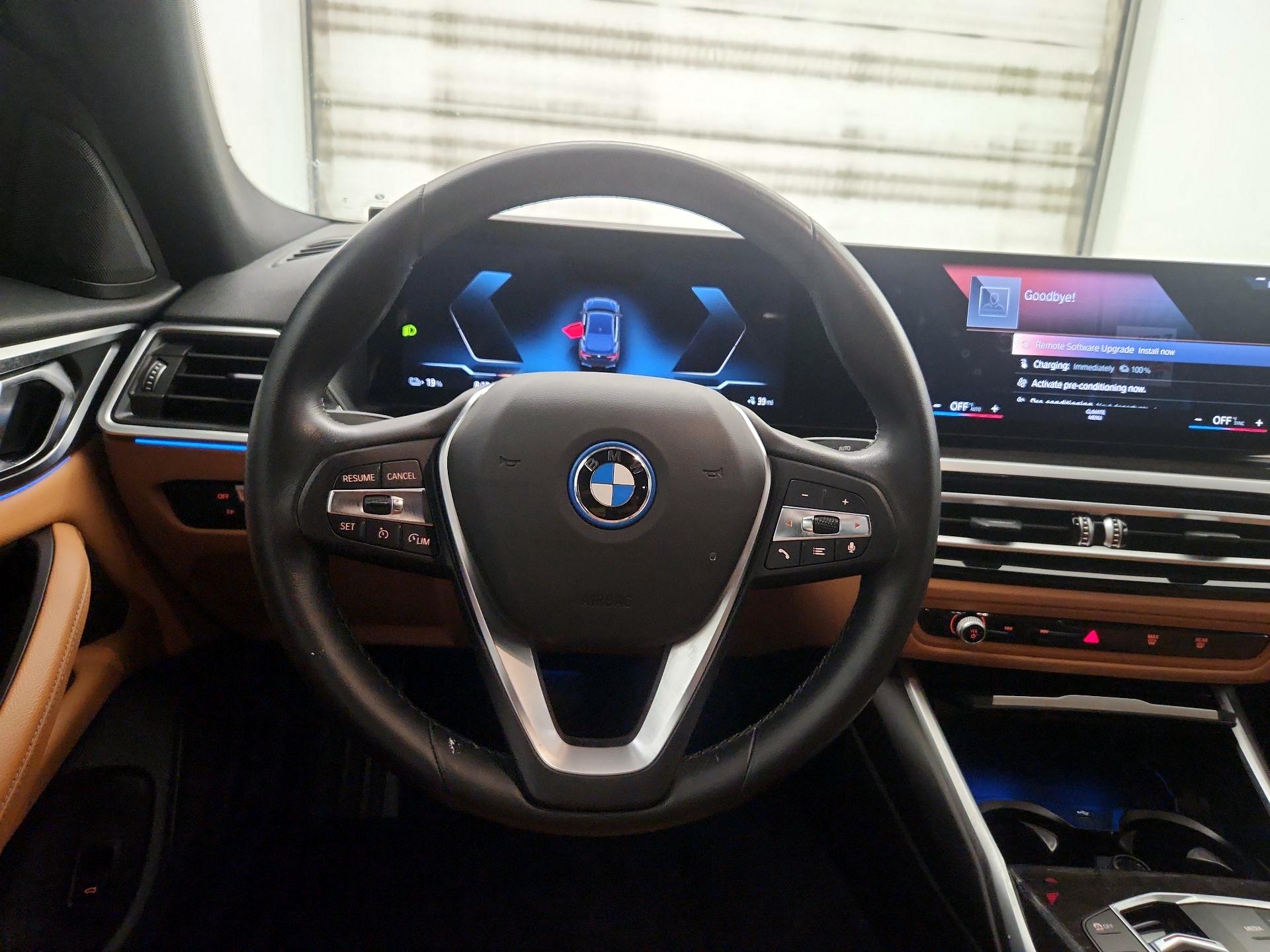 Thumbnail: 2023 BMW i4 - 10