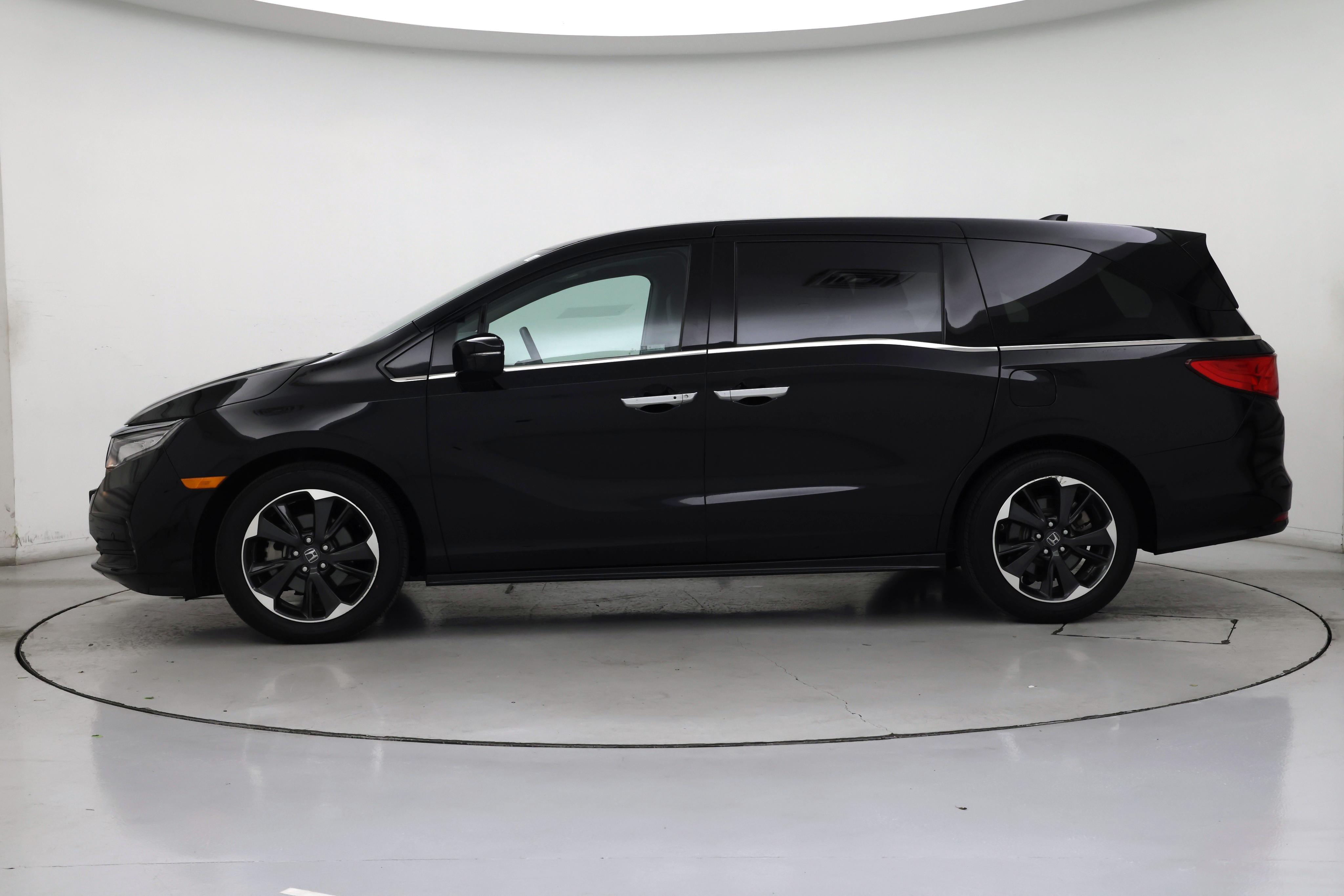 Thumbnail: 2023 Honda Odyssey - 3