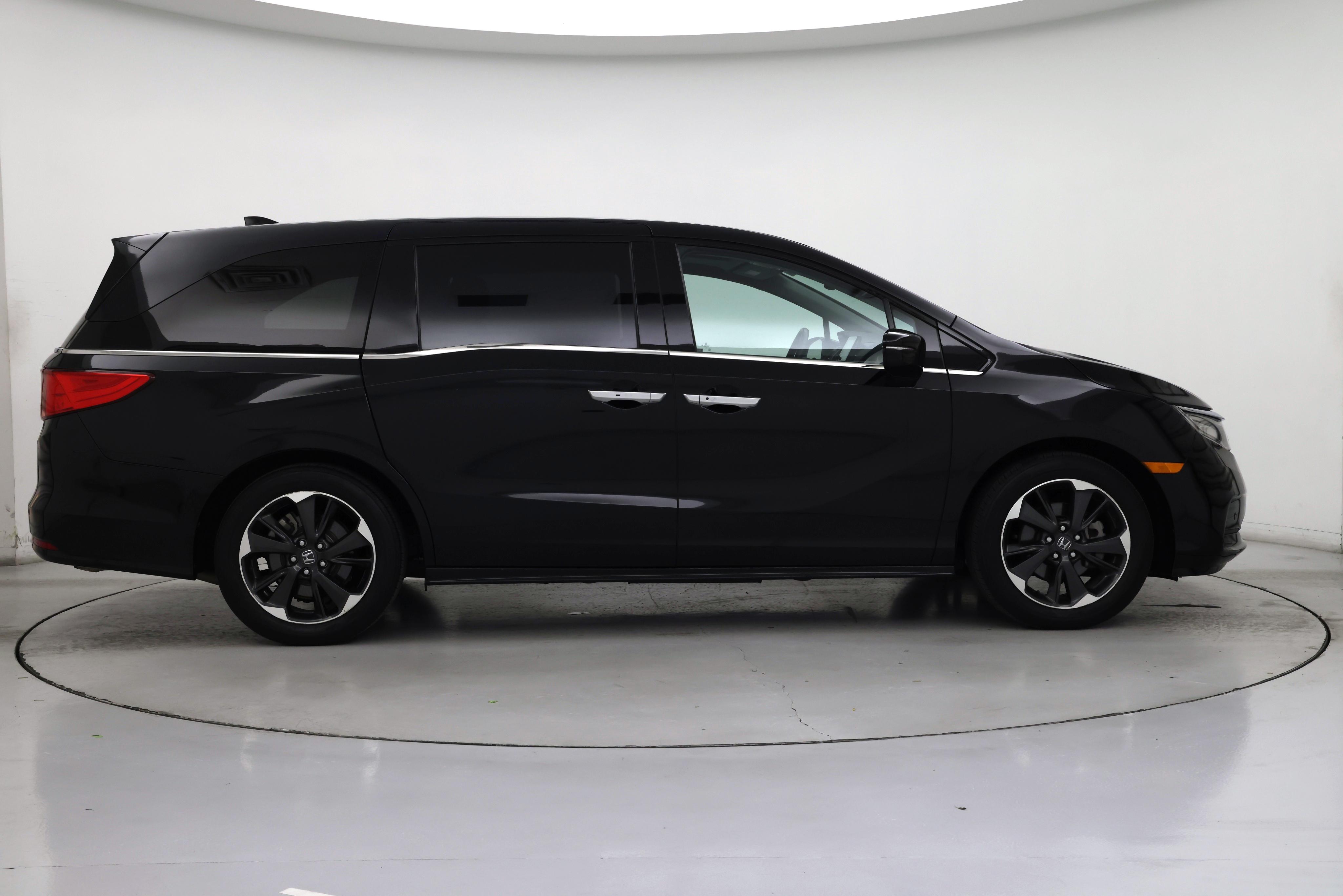 Thumbnail: 2023 Honda Odyssey - 7