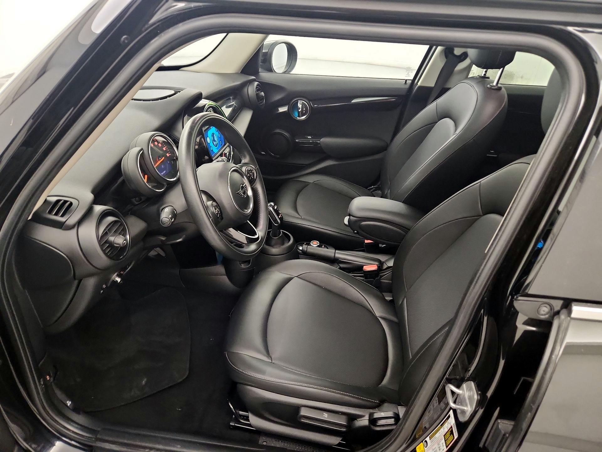 Thumbnail: 2021 MINI Cooper Hardtop - 11