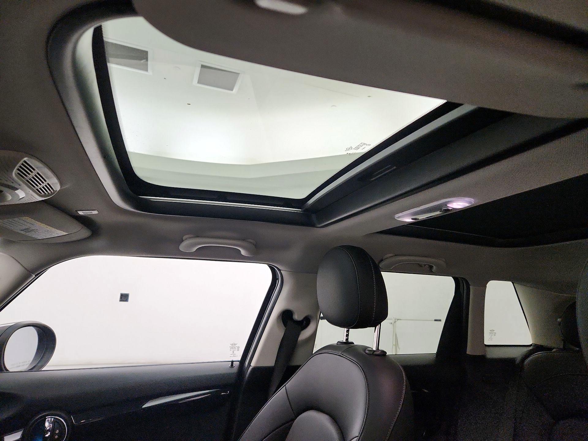 Thumbnail: 2021 MINI Cooper Hardtop - 19