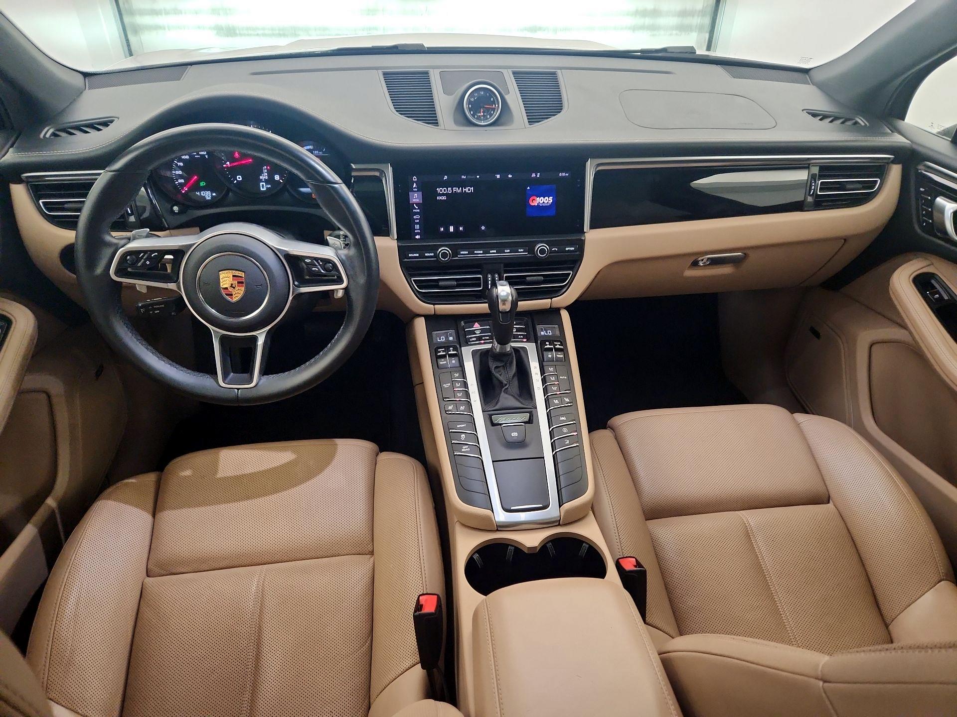 Thumbnail: 2021 Porsche Macan - 9