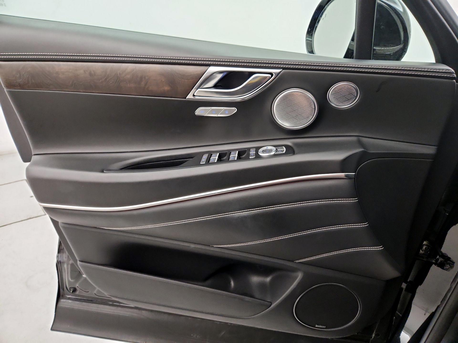 Thumbnail: 2021 Genesis GV80 - 12