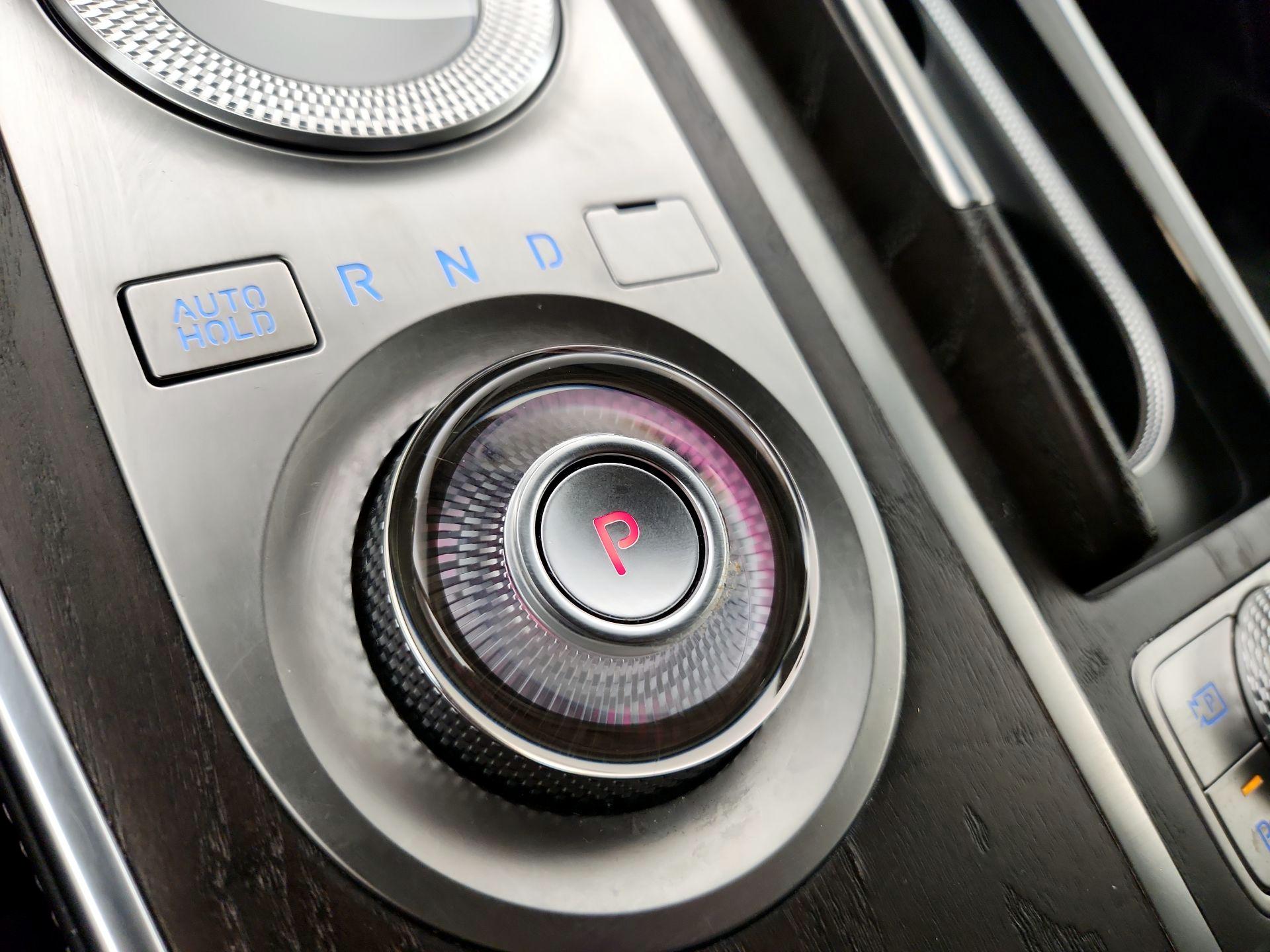 Thumbnail: 2021 Genesis GV80 - 18