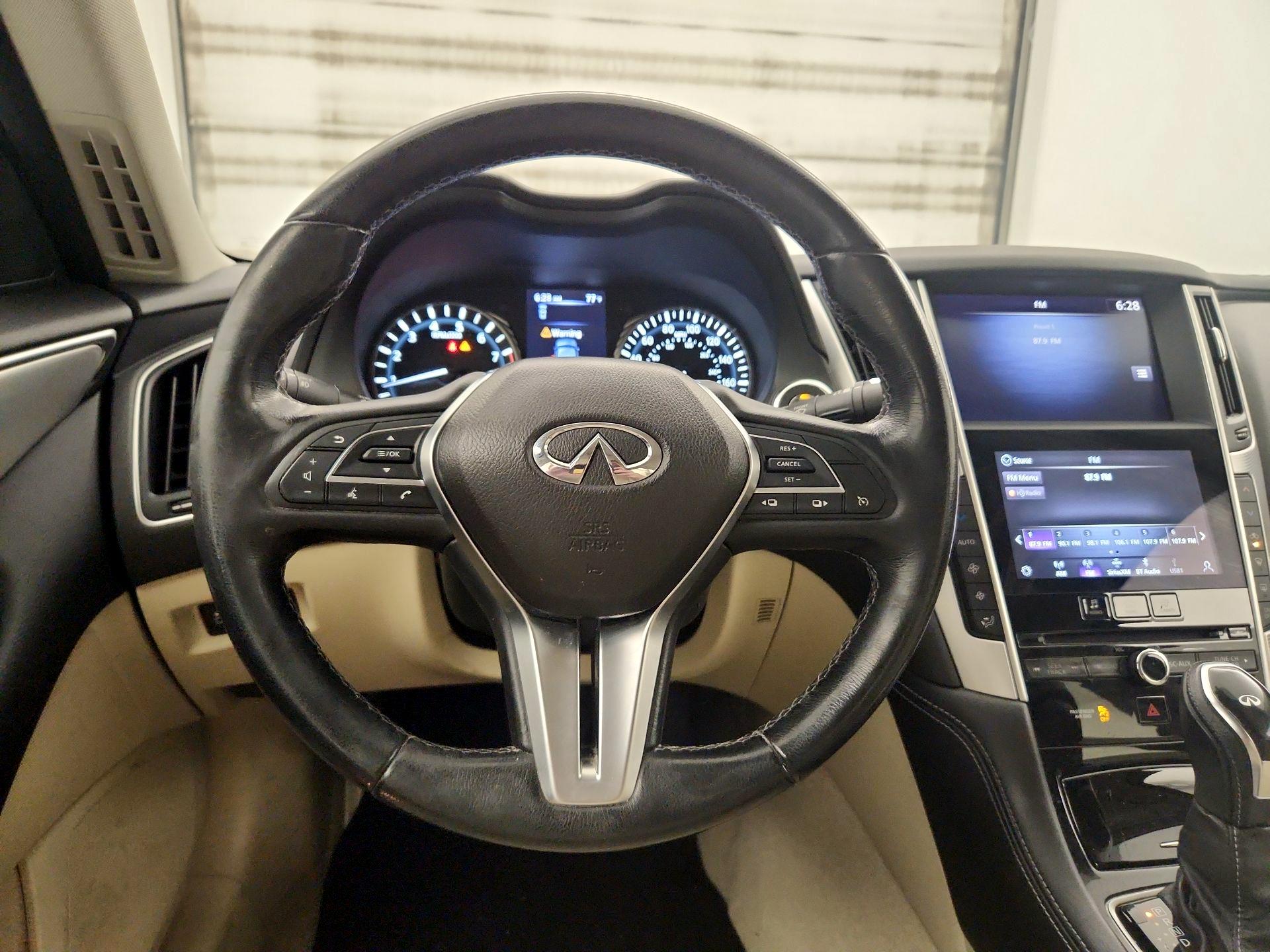 Thumbnail: 2020 INFINITI Q50 - 10