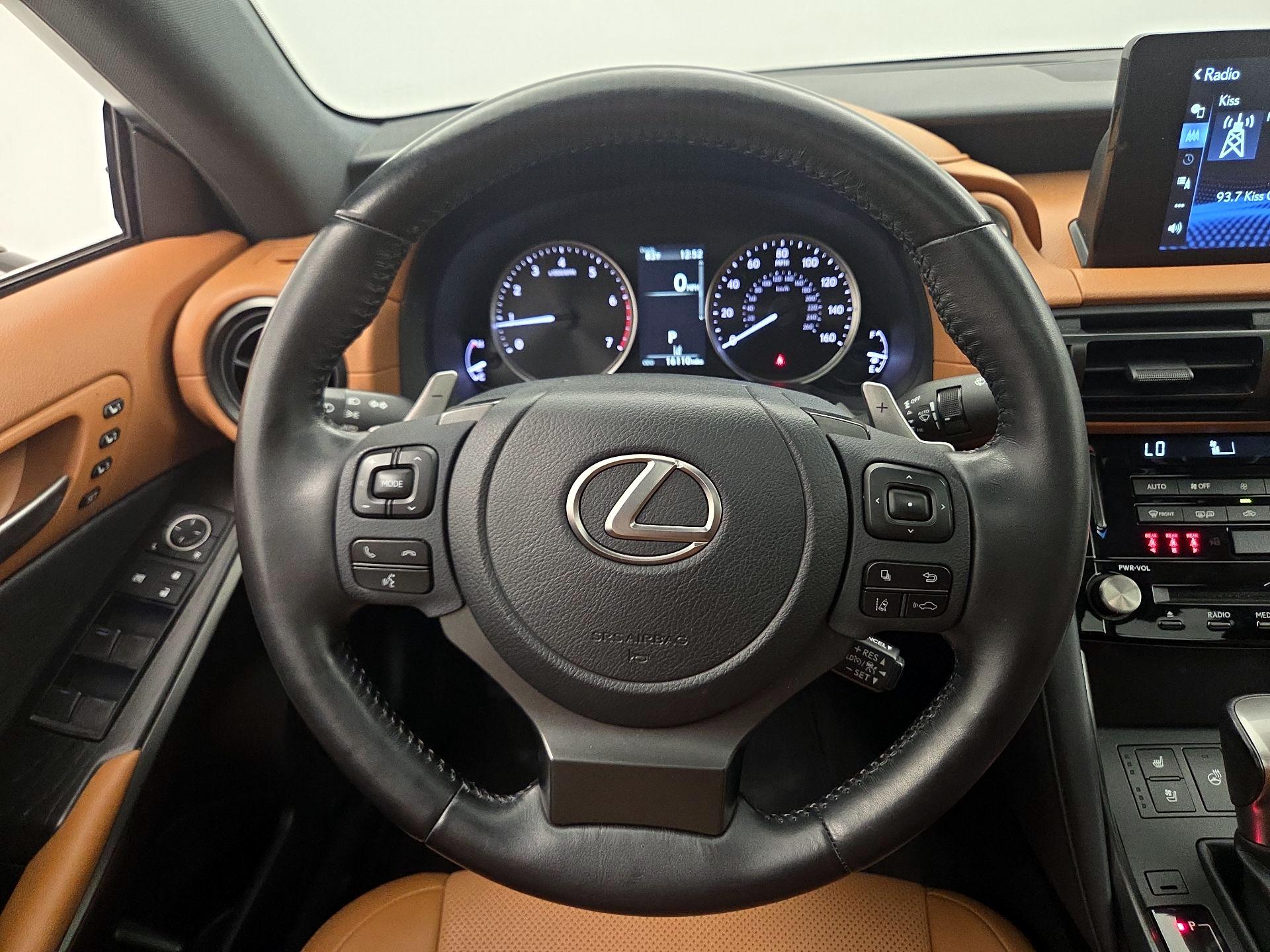 Thumbnail: 2023 Lexus IS - 10