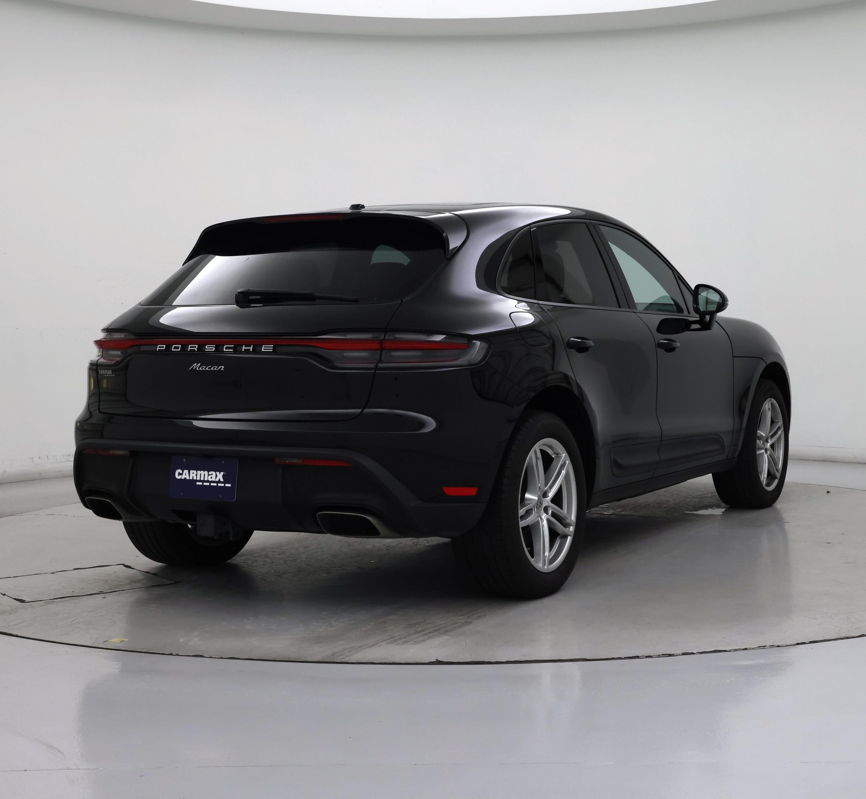 Thumbnail: 2023 Porsche Macan - 8