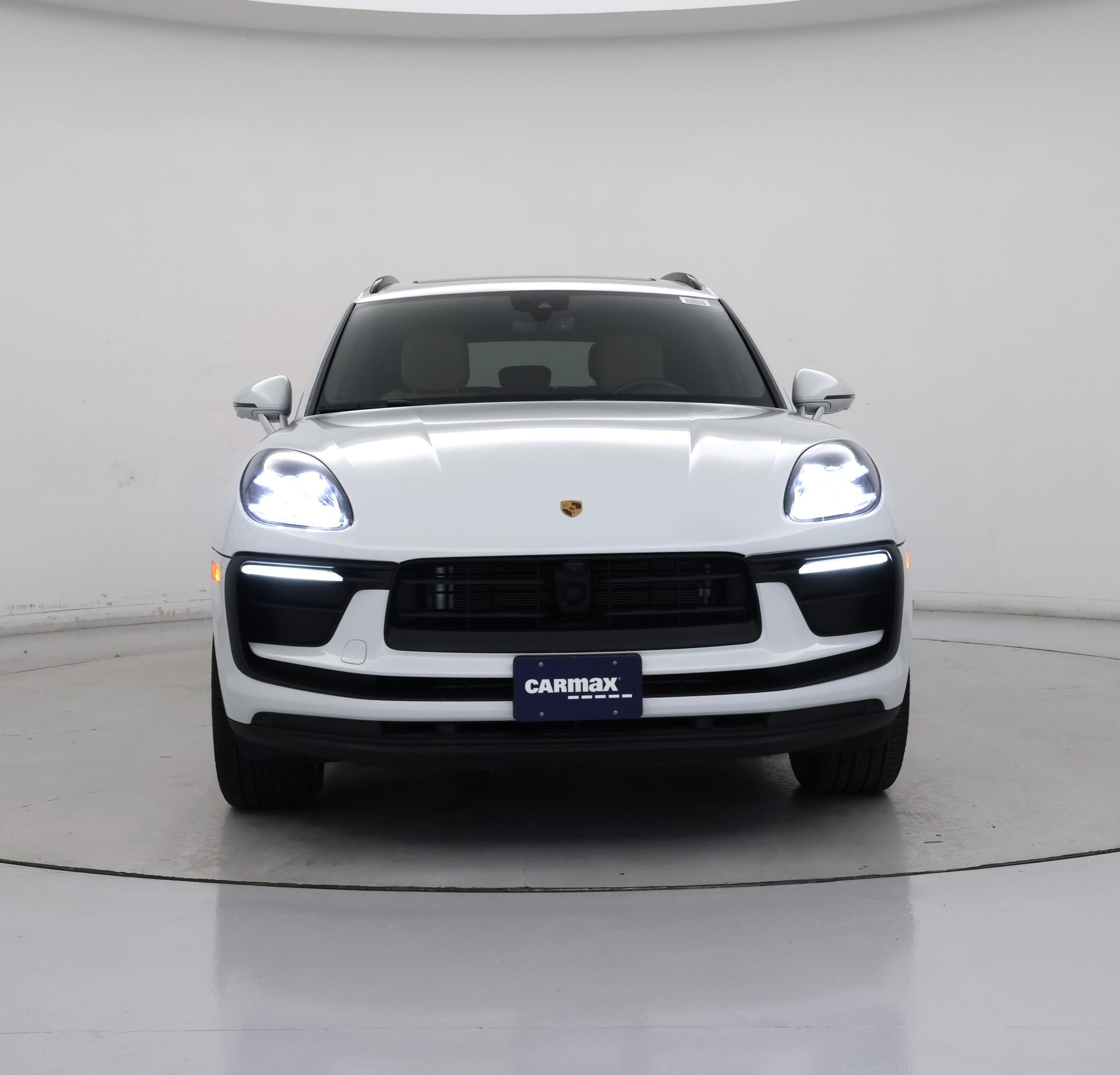 Thumbnail: 2023 Porsche Macan - 5