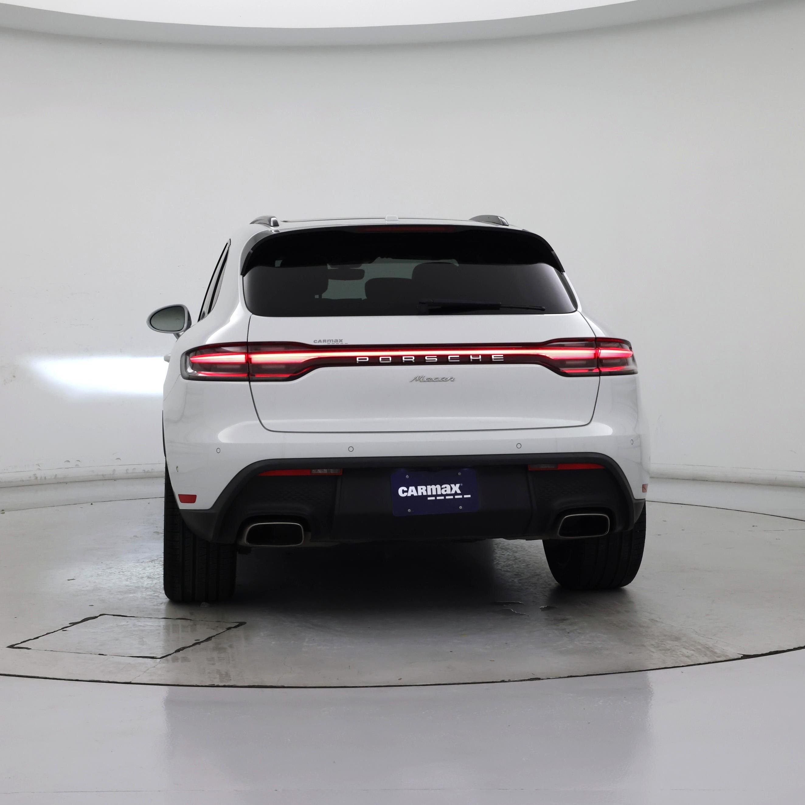 Thumbnail: 2023 Porsche Macan - 6