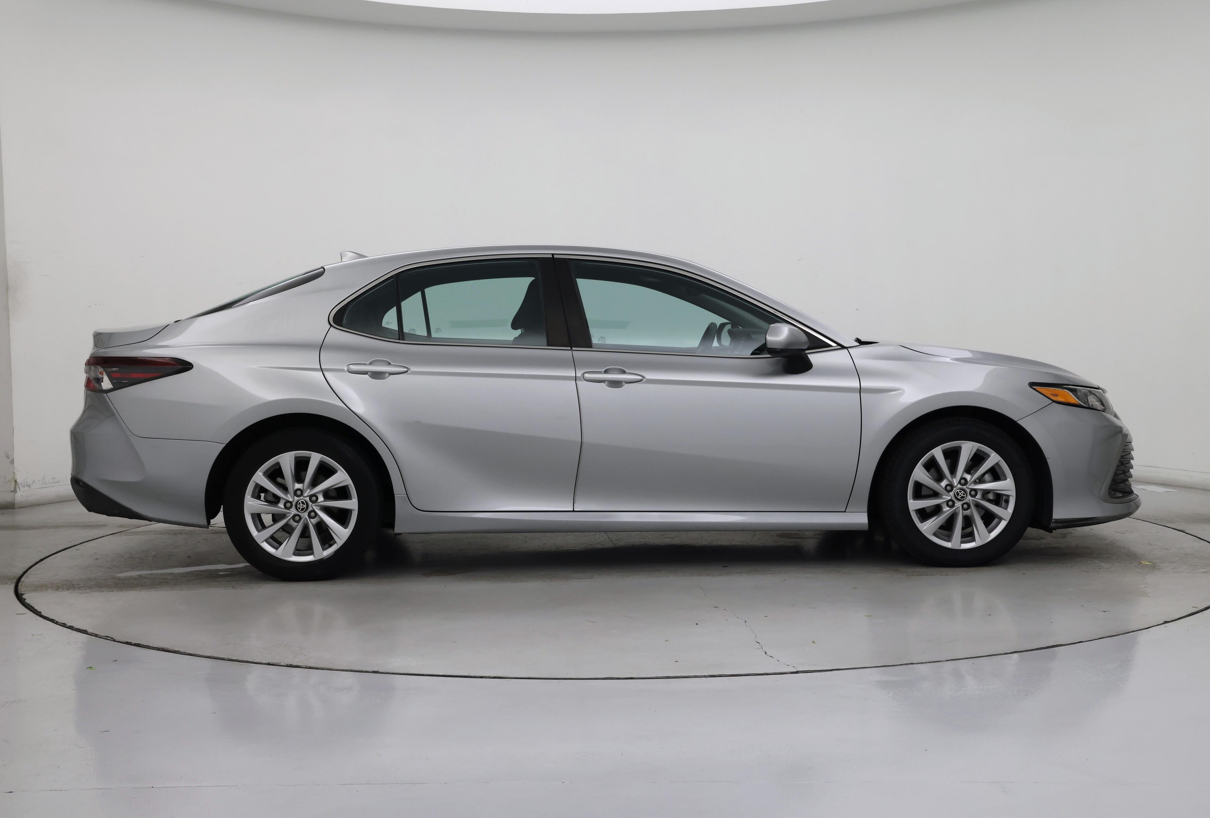 Thumbnail: 2022 Toyota Camry - 7